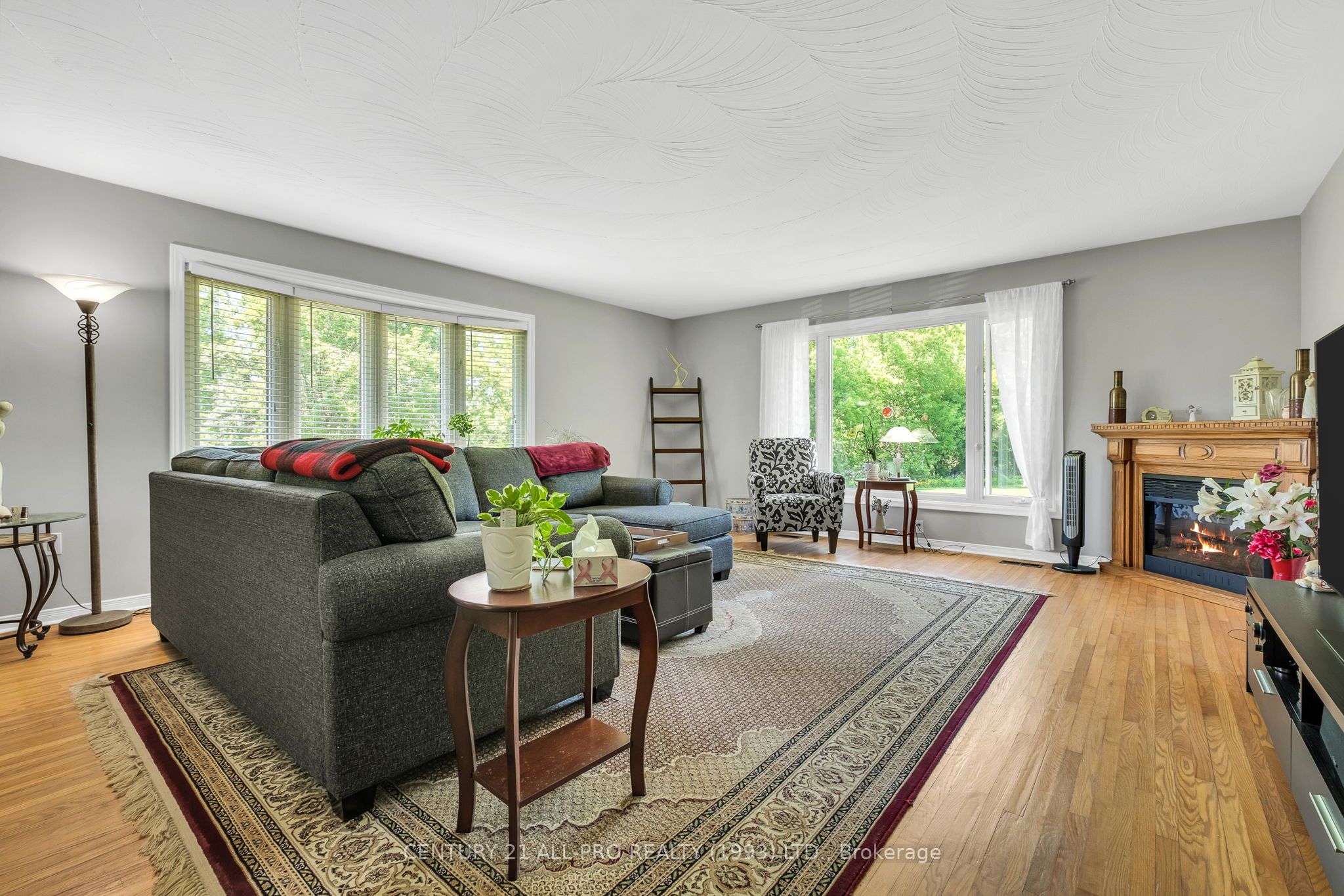 670 William Street Property Photo 21