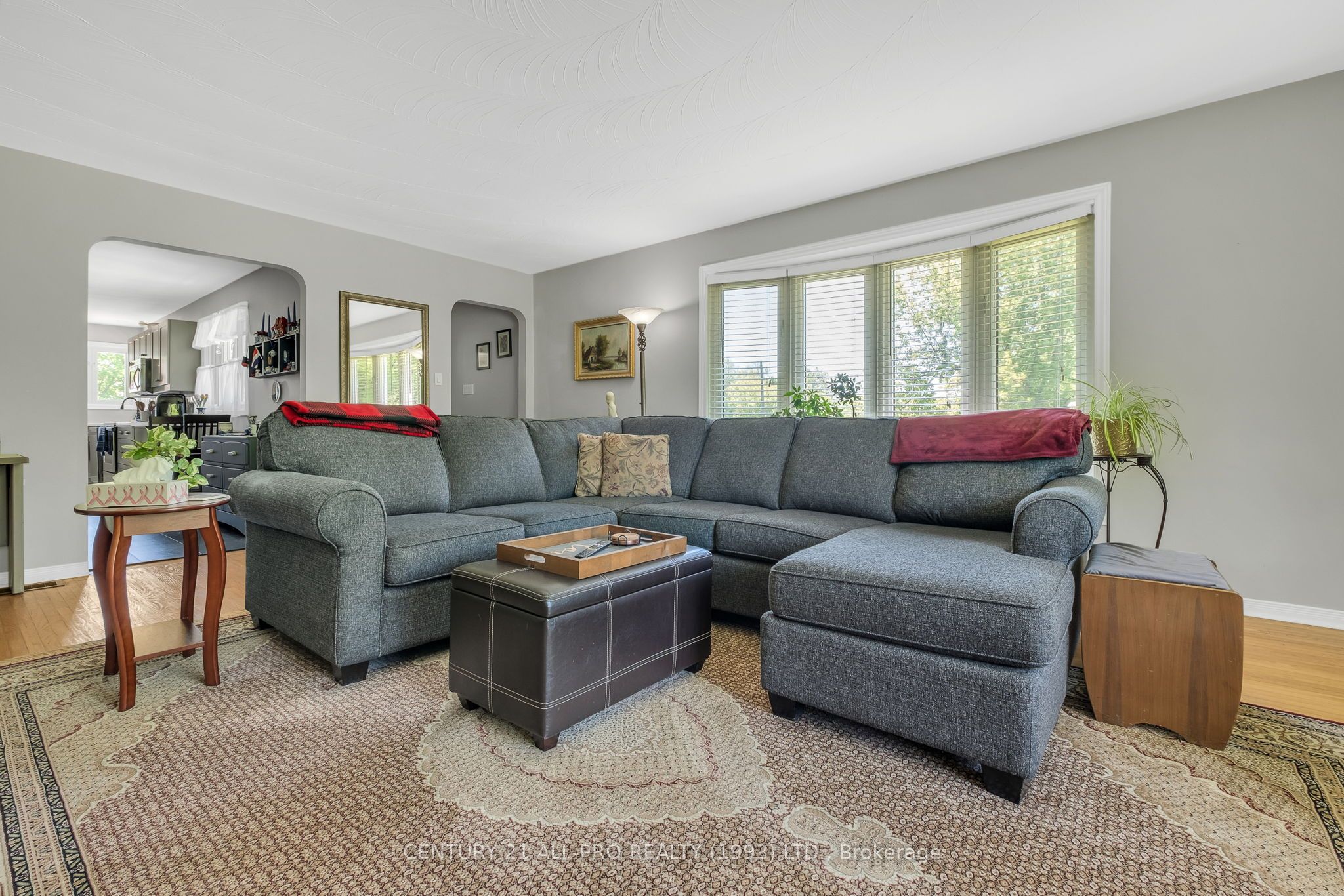 670 William Street Property Photo 22