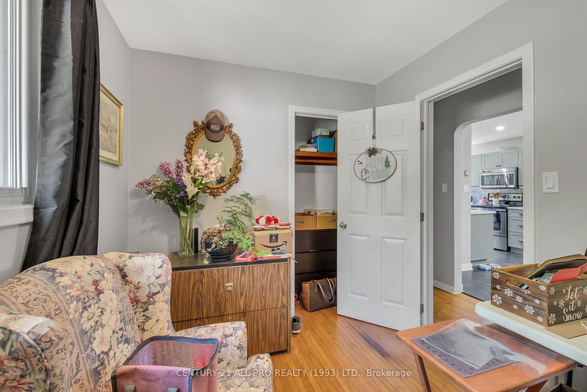 670 William Street Property Photo 30