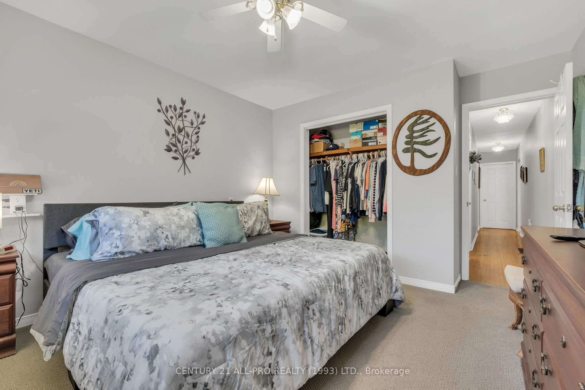 670 William Street Property Photo 33