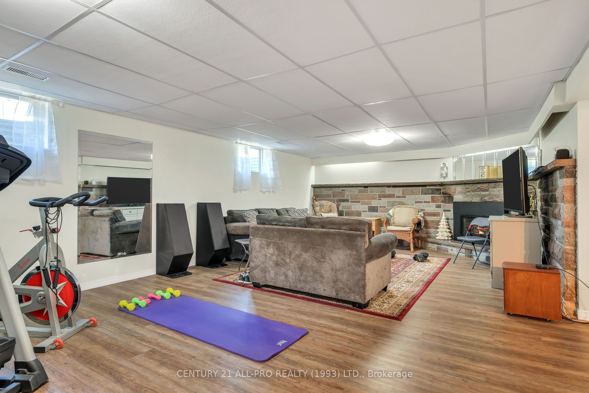 670 William Street Property Photo 39