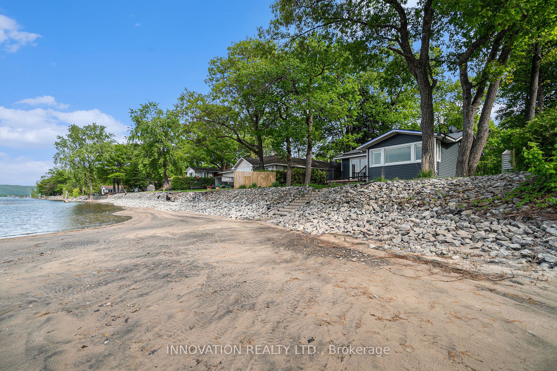 728 Bayview Drive Property Photo 1