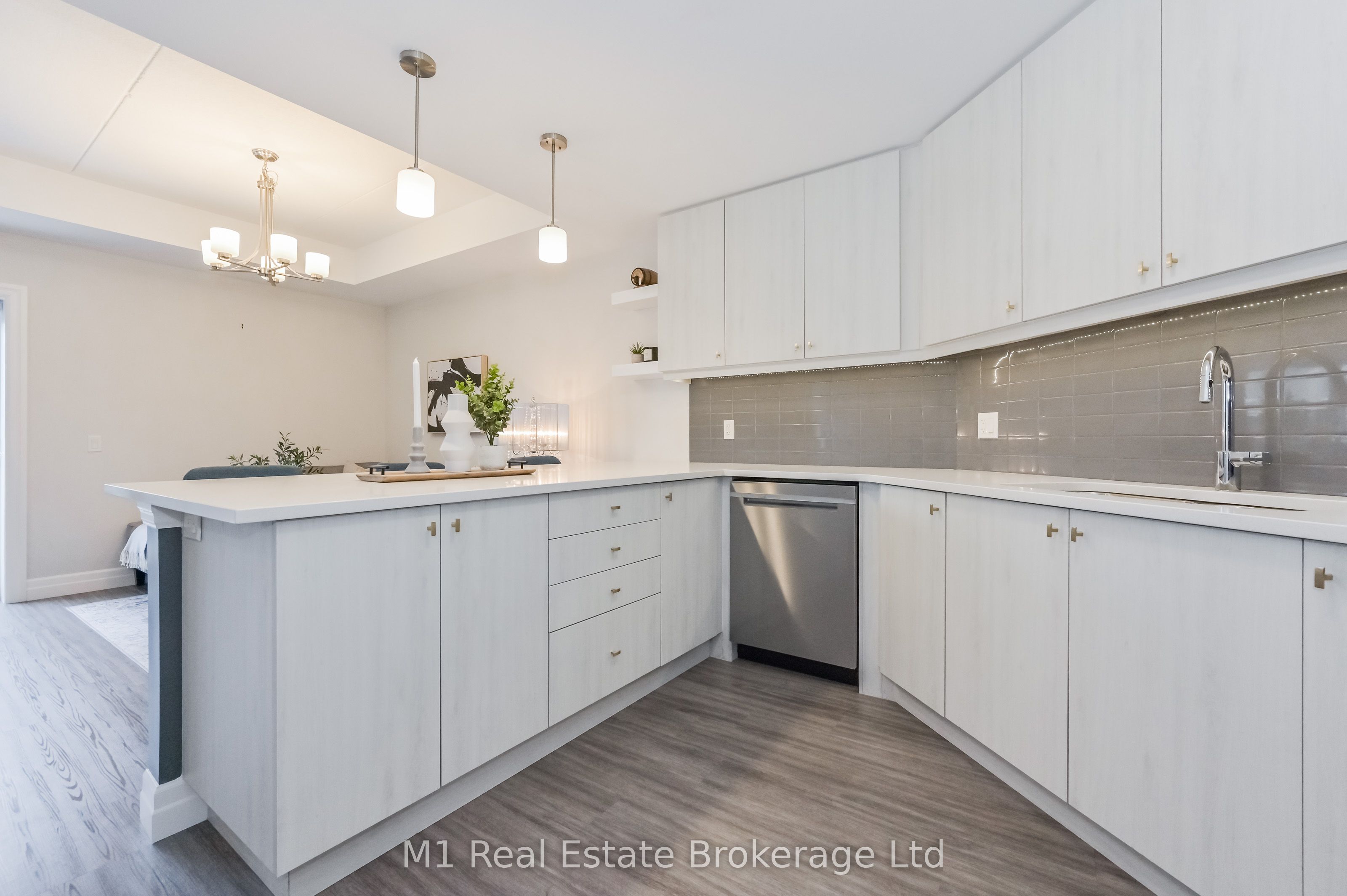 19 Stumpf Street 101 Property Photo 1