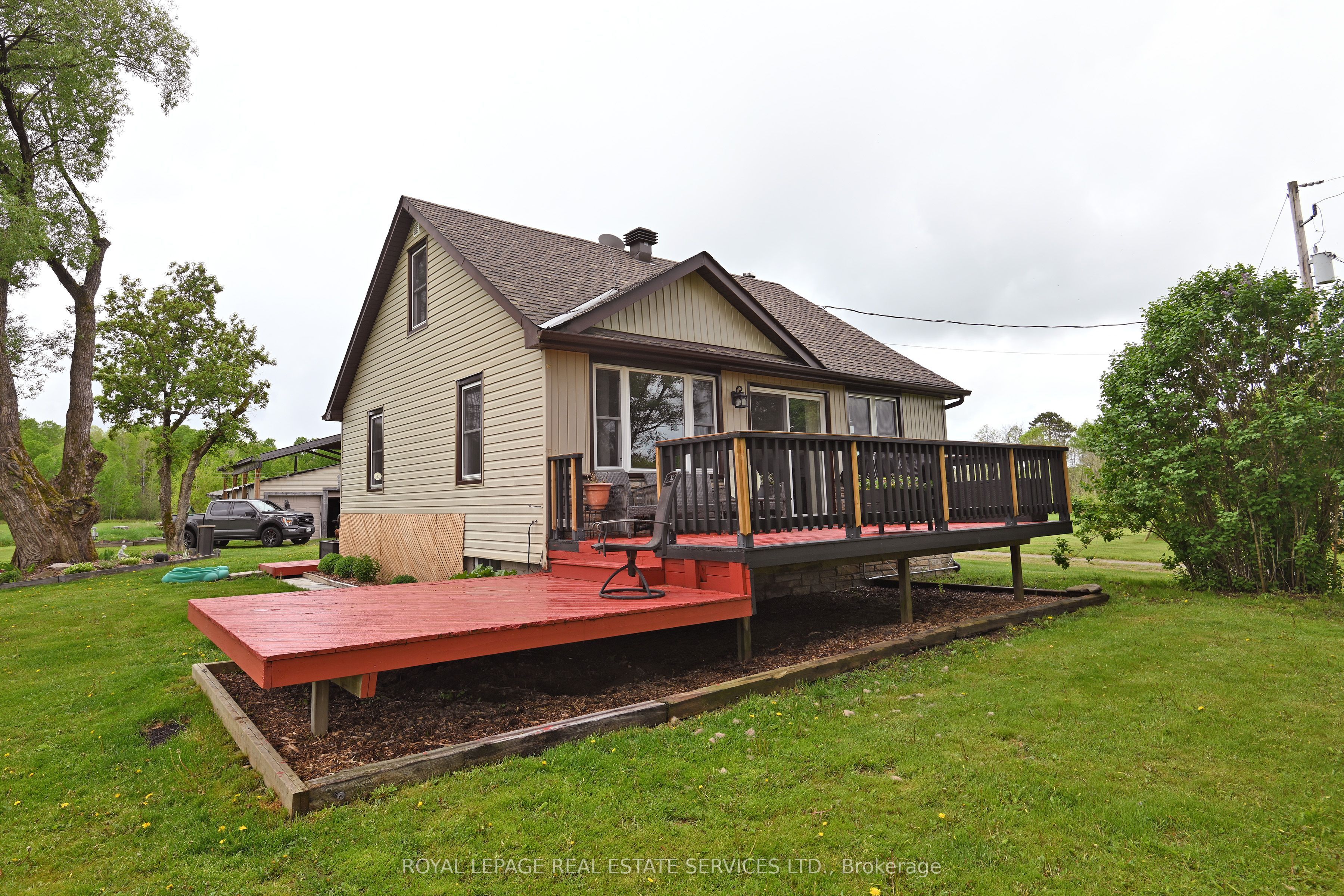 3000 Highway 654 Property Photo 1