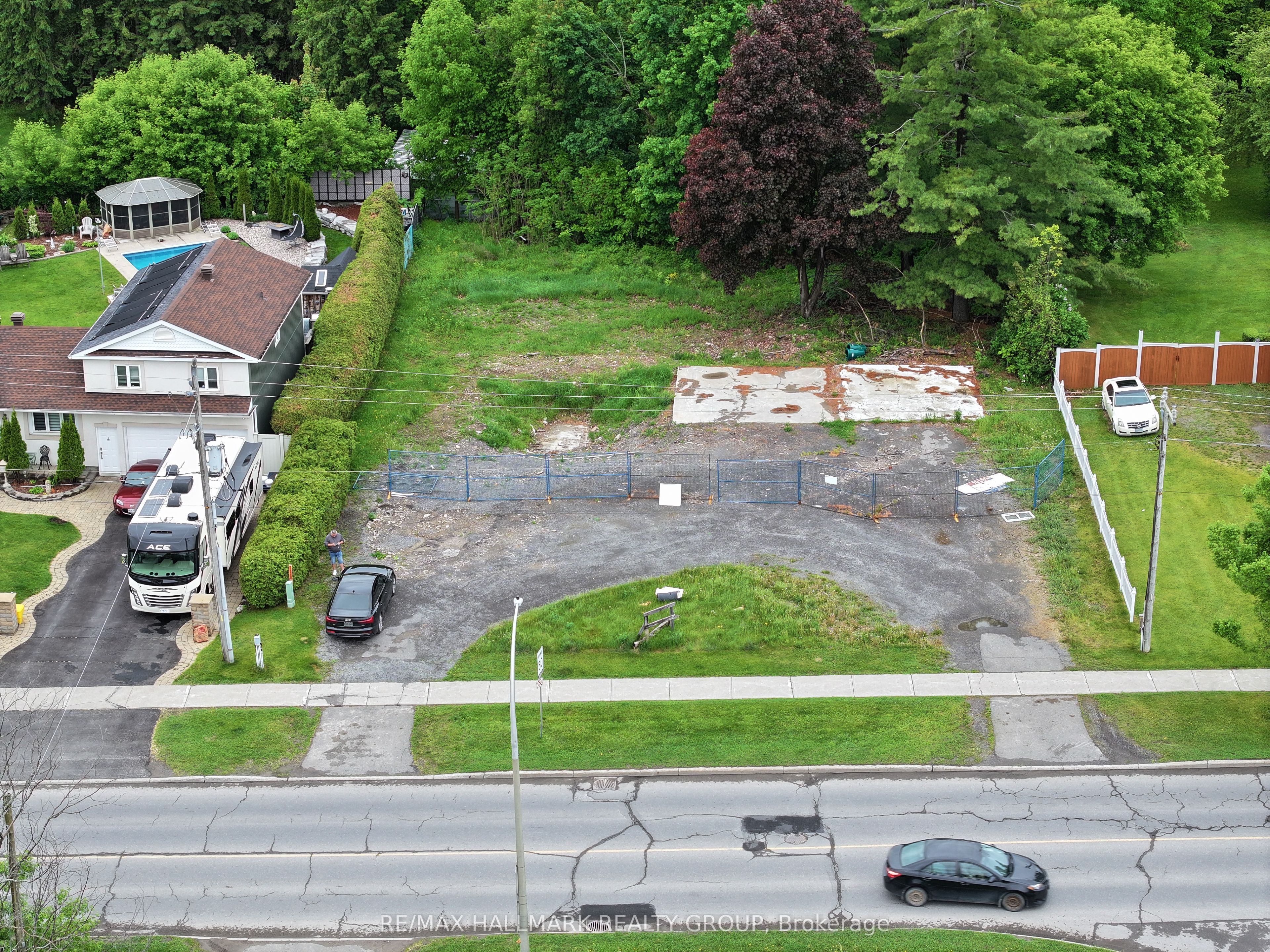 1680 Stittsville Main Street Property Photo