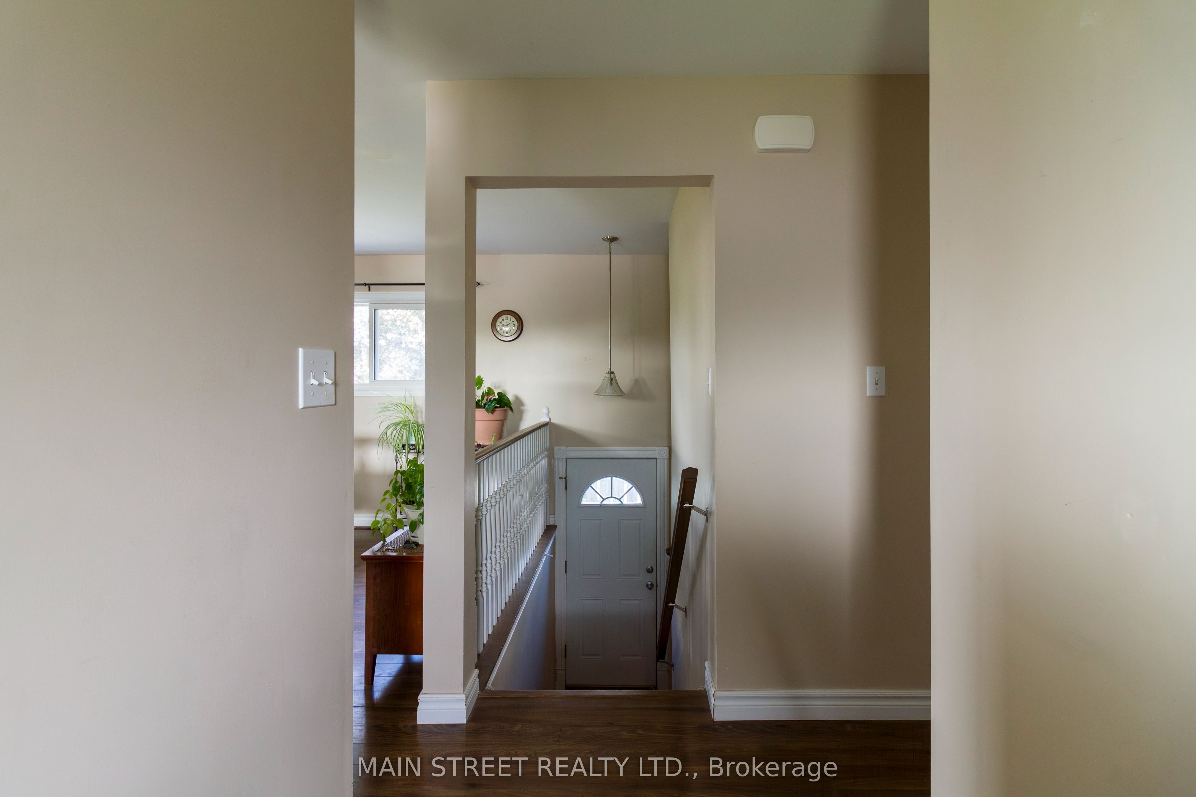 28 Prince Of Wales Drive Property Photo 5