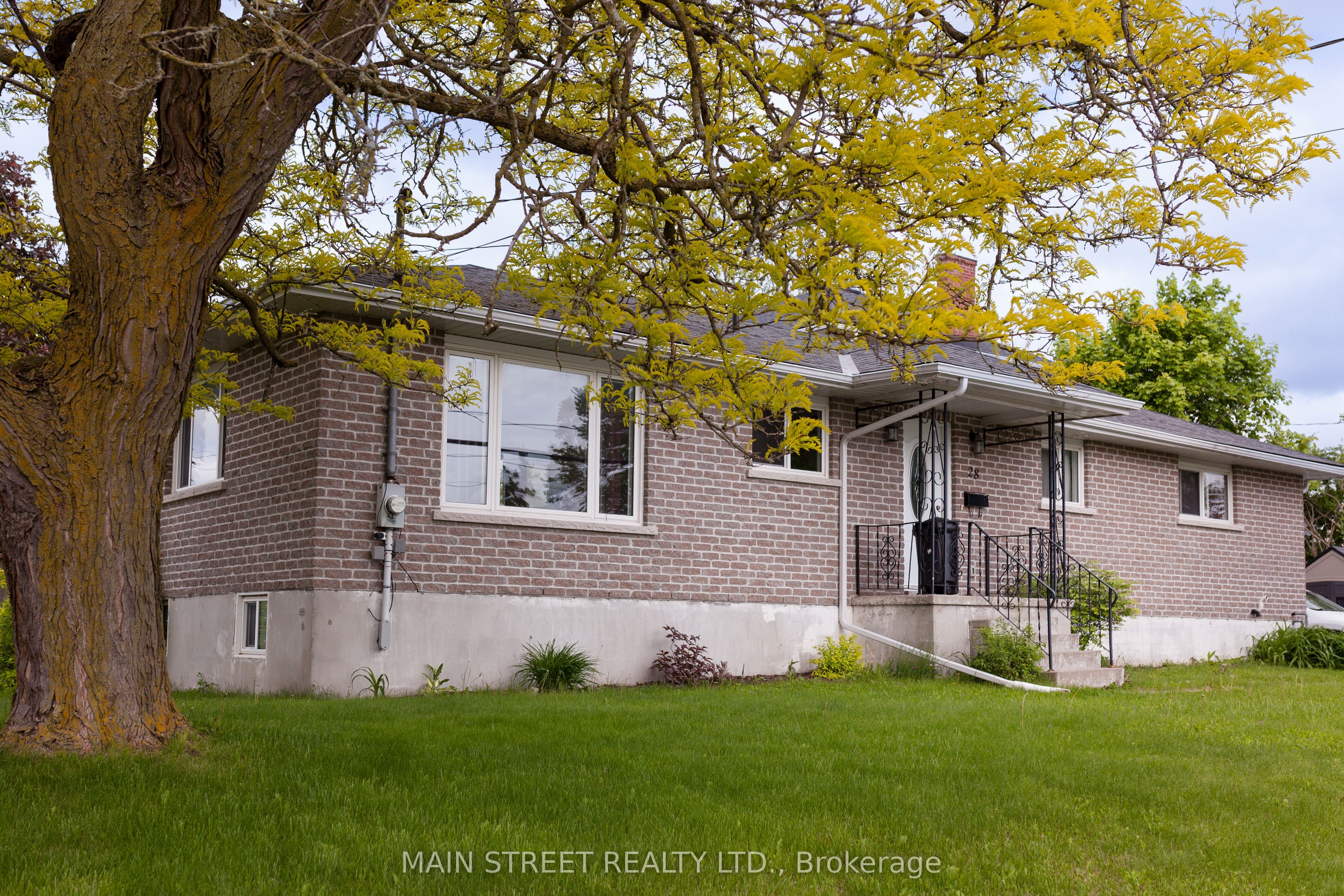 28 Prince Of Wales Drive Property Photo 9