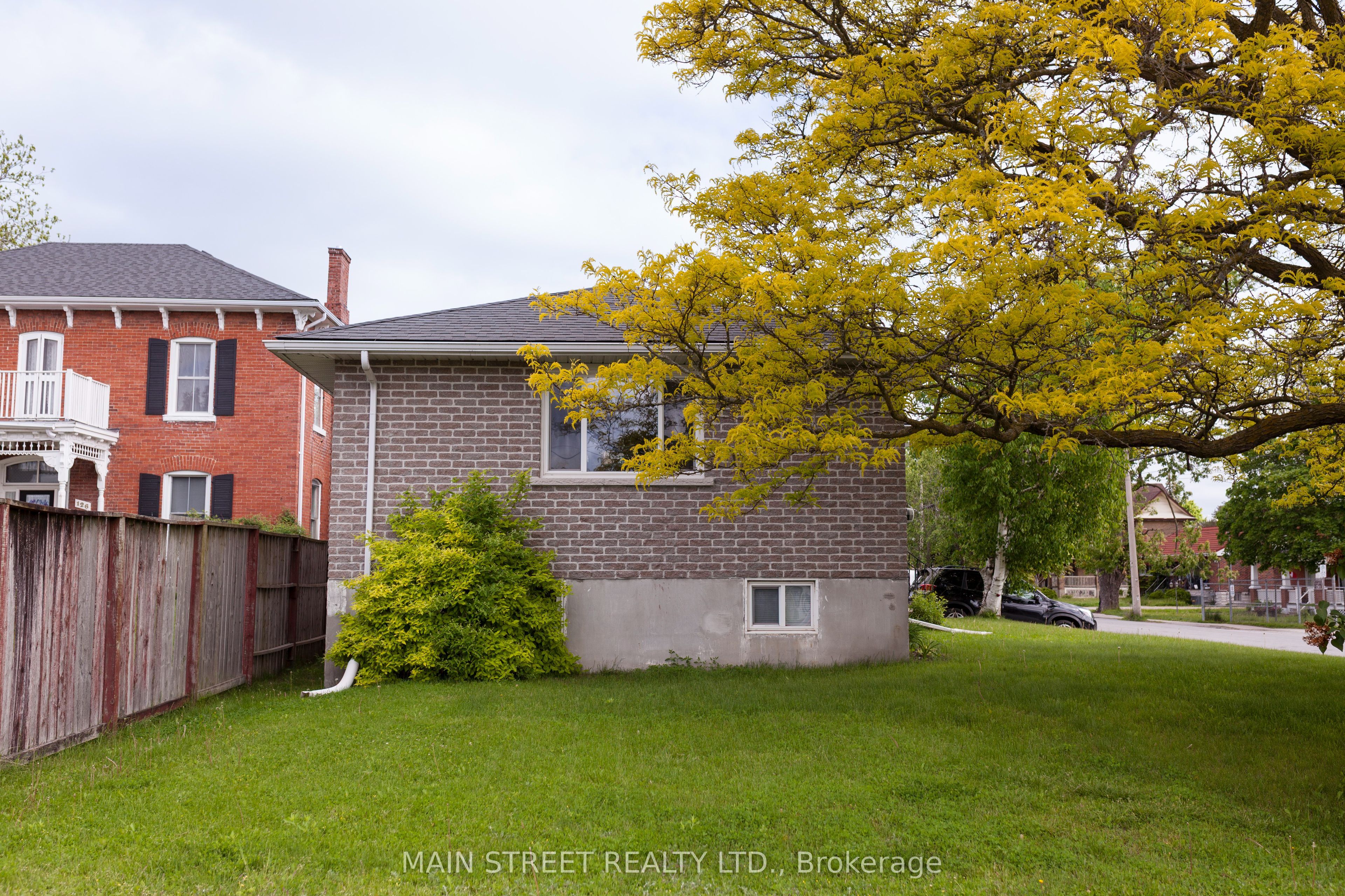 28 Prince Of Wales Drive Property Photo 10