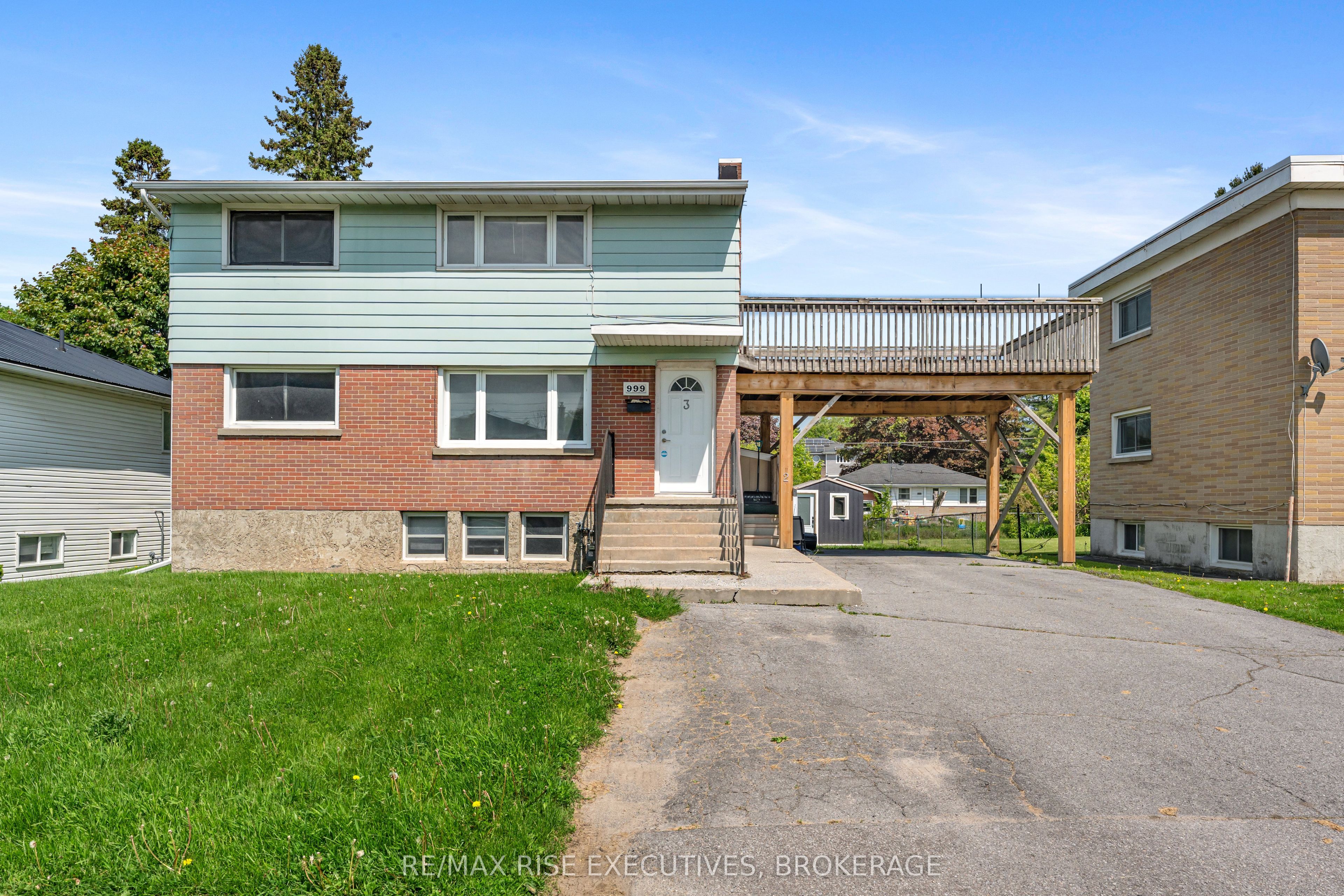 999 PORTSMOUTH Avenue