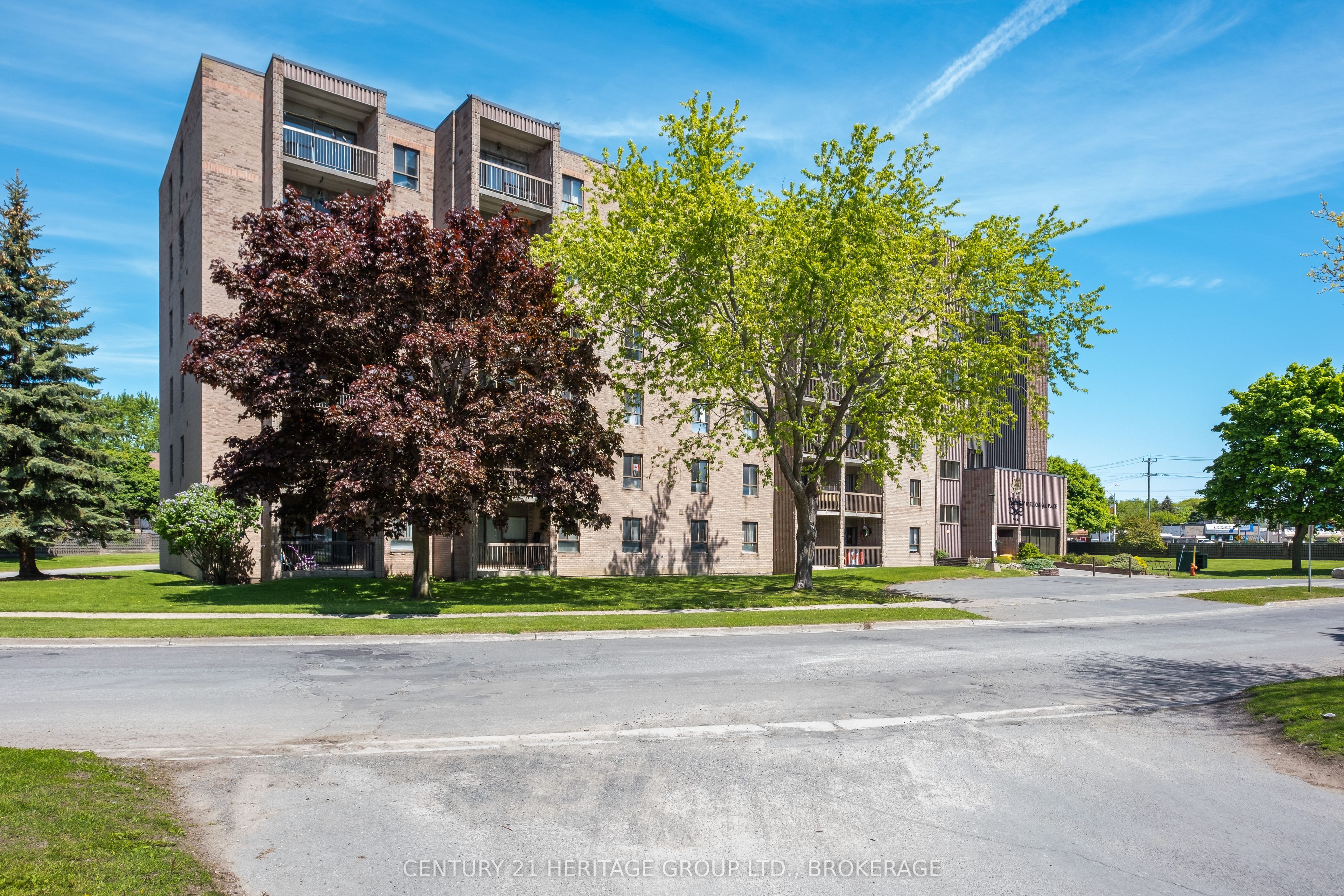 17 Eldon Hall Pl Property Photo 1
