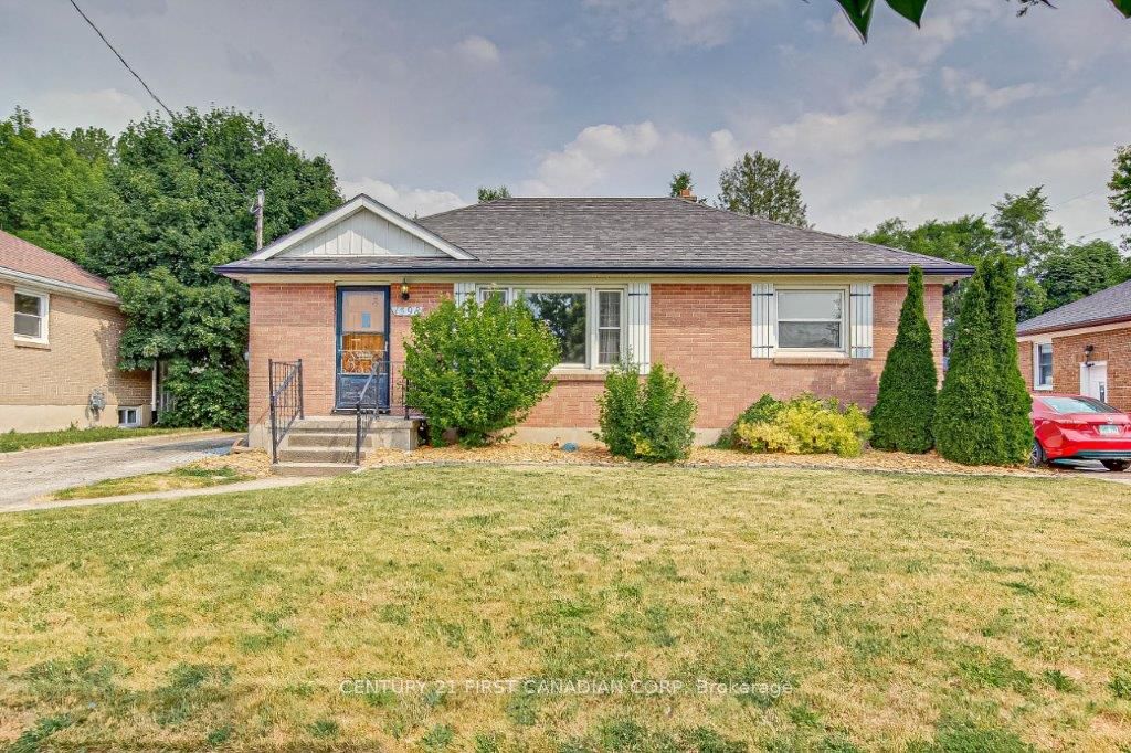1598 Hansuld Street Property Photo 1