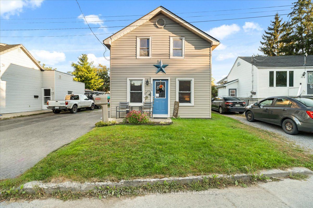 111 Davis Street Property Photo 1