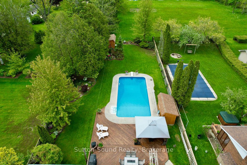 635 26th Street W Property Photo 3