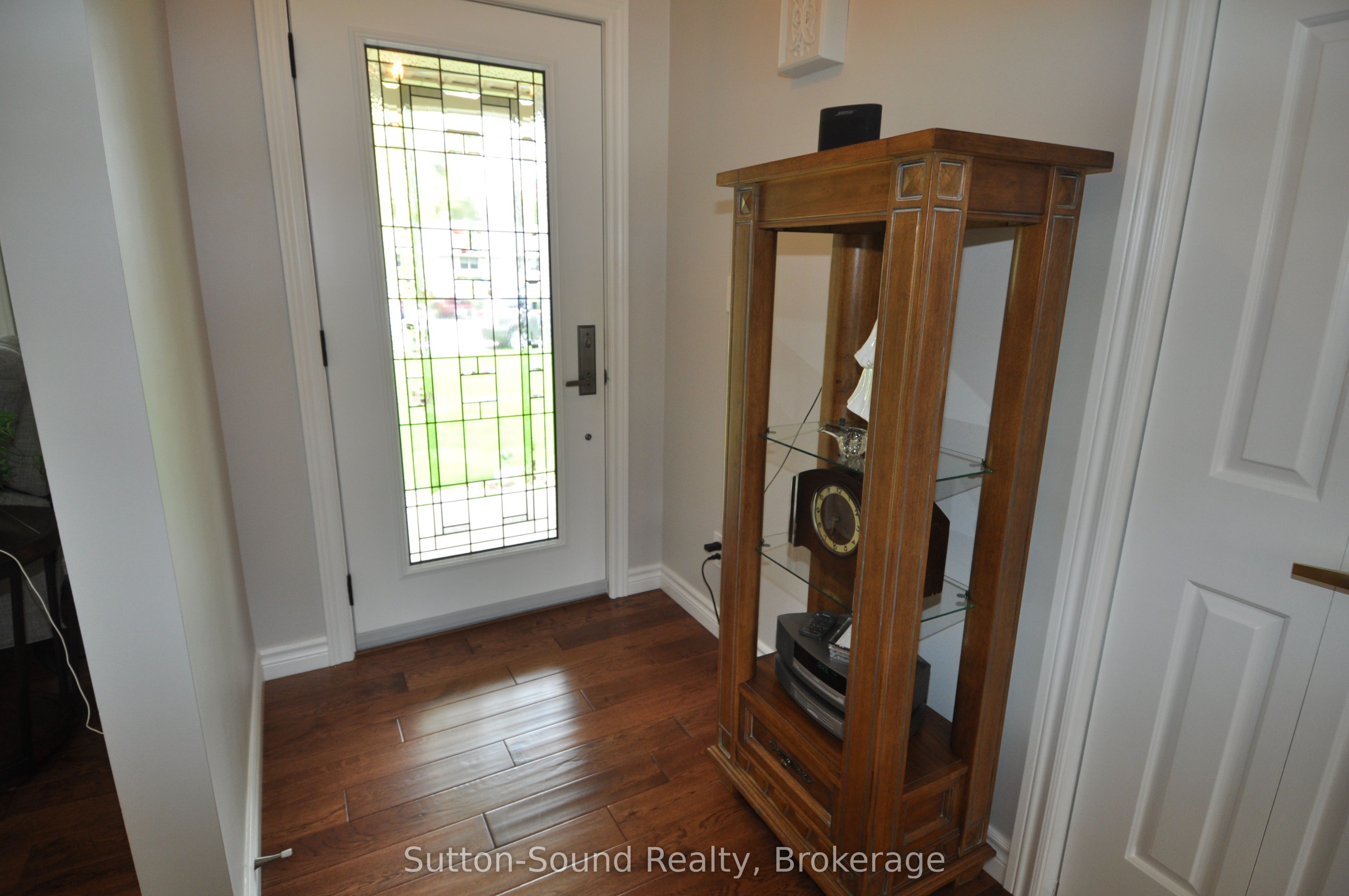 635 26th Street W Property Photo 5