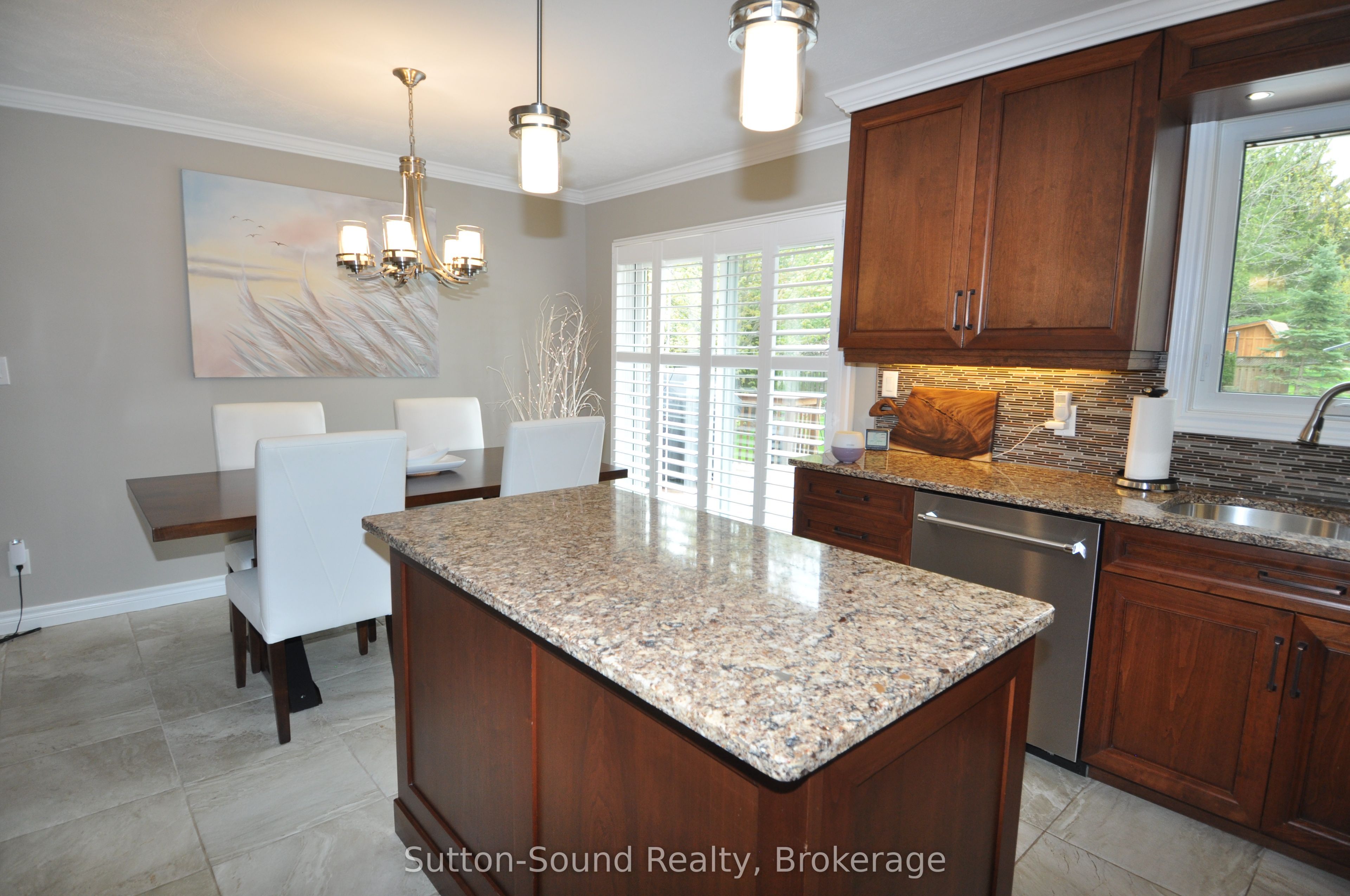 635 26th Street W Property Photo 11