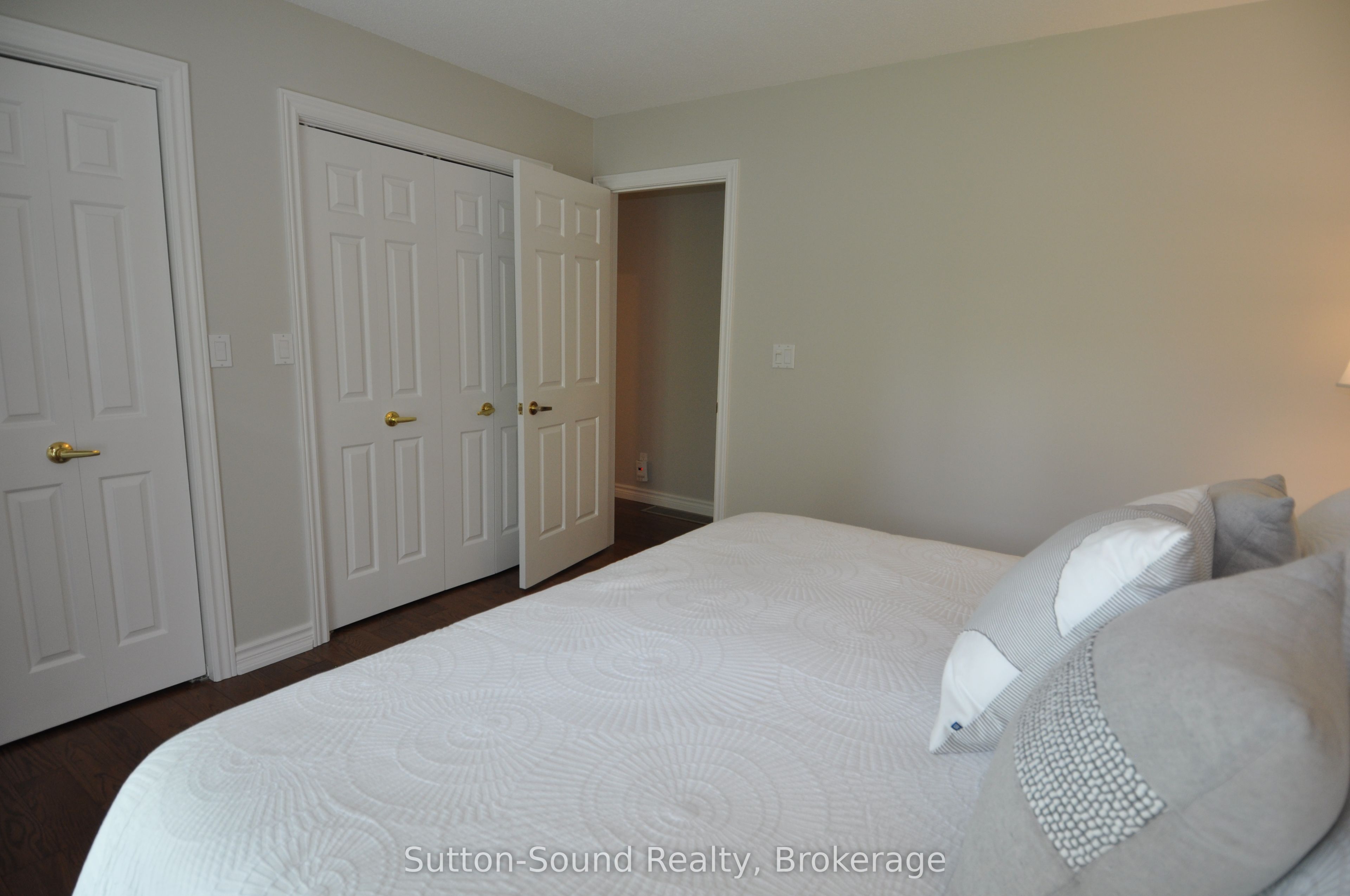 635 26th Street W Property Photo 14