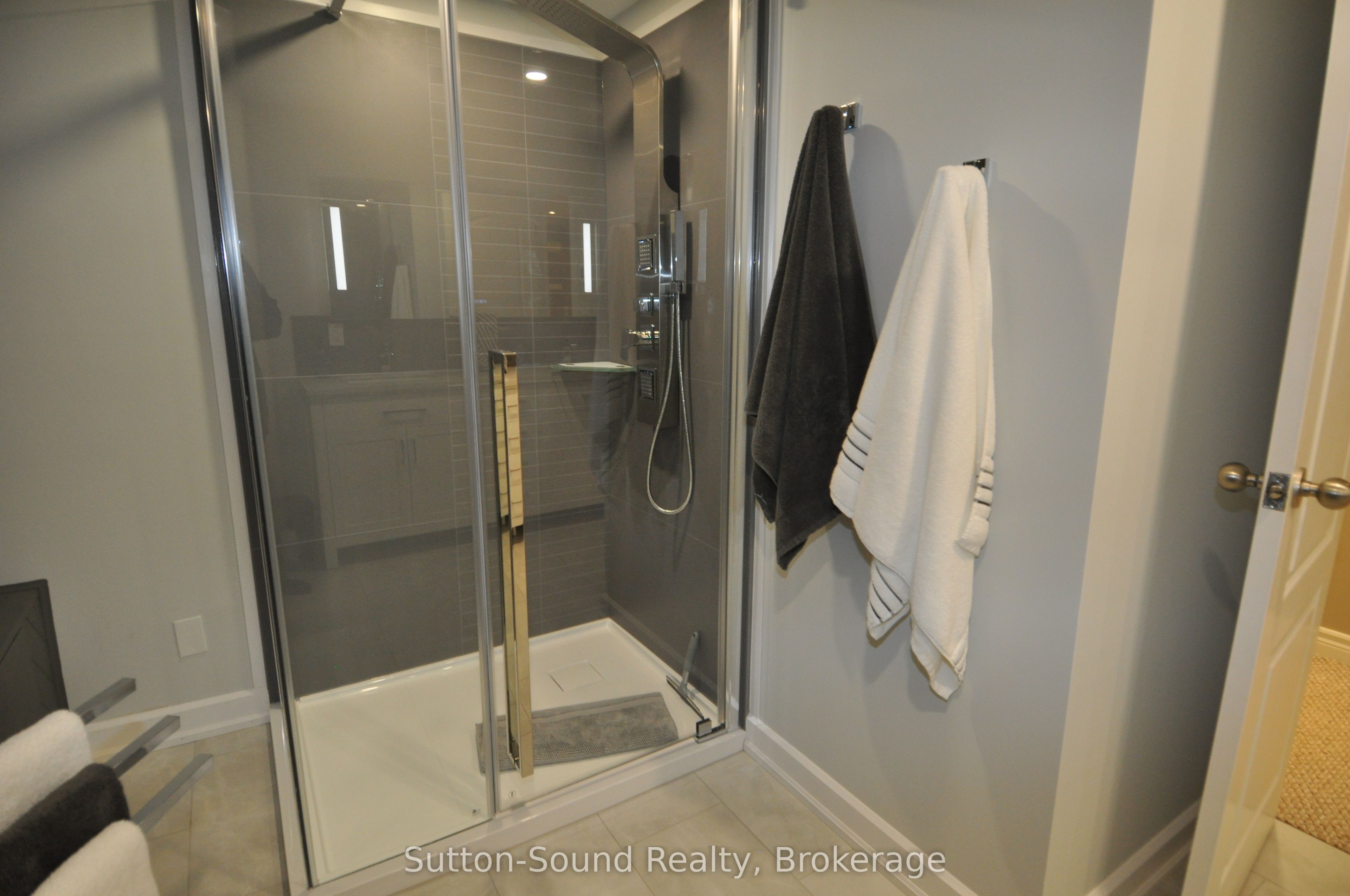 635 26th Street W Property Photo 26