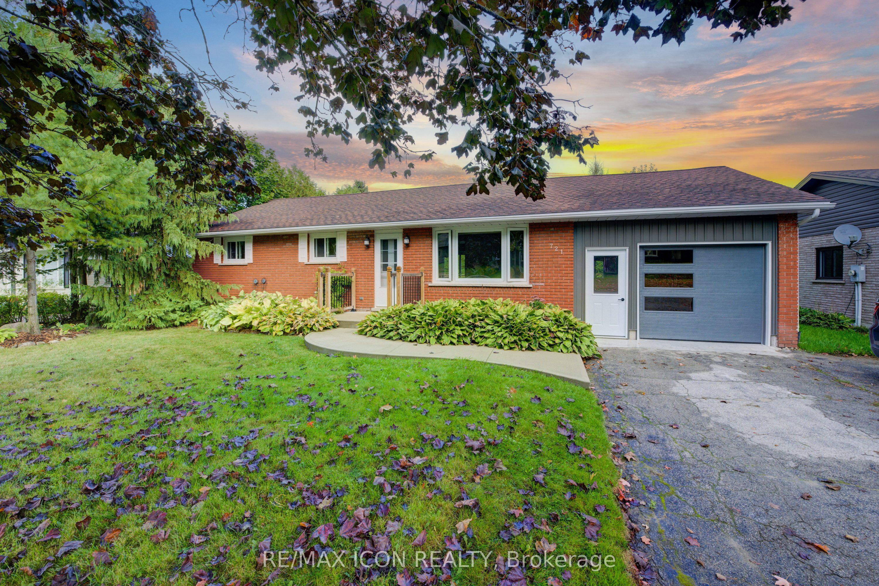 721 Waterloo Street Property Photo 1