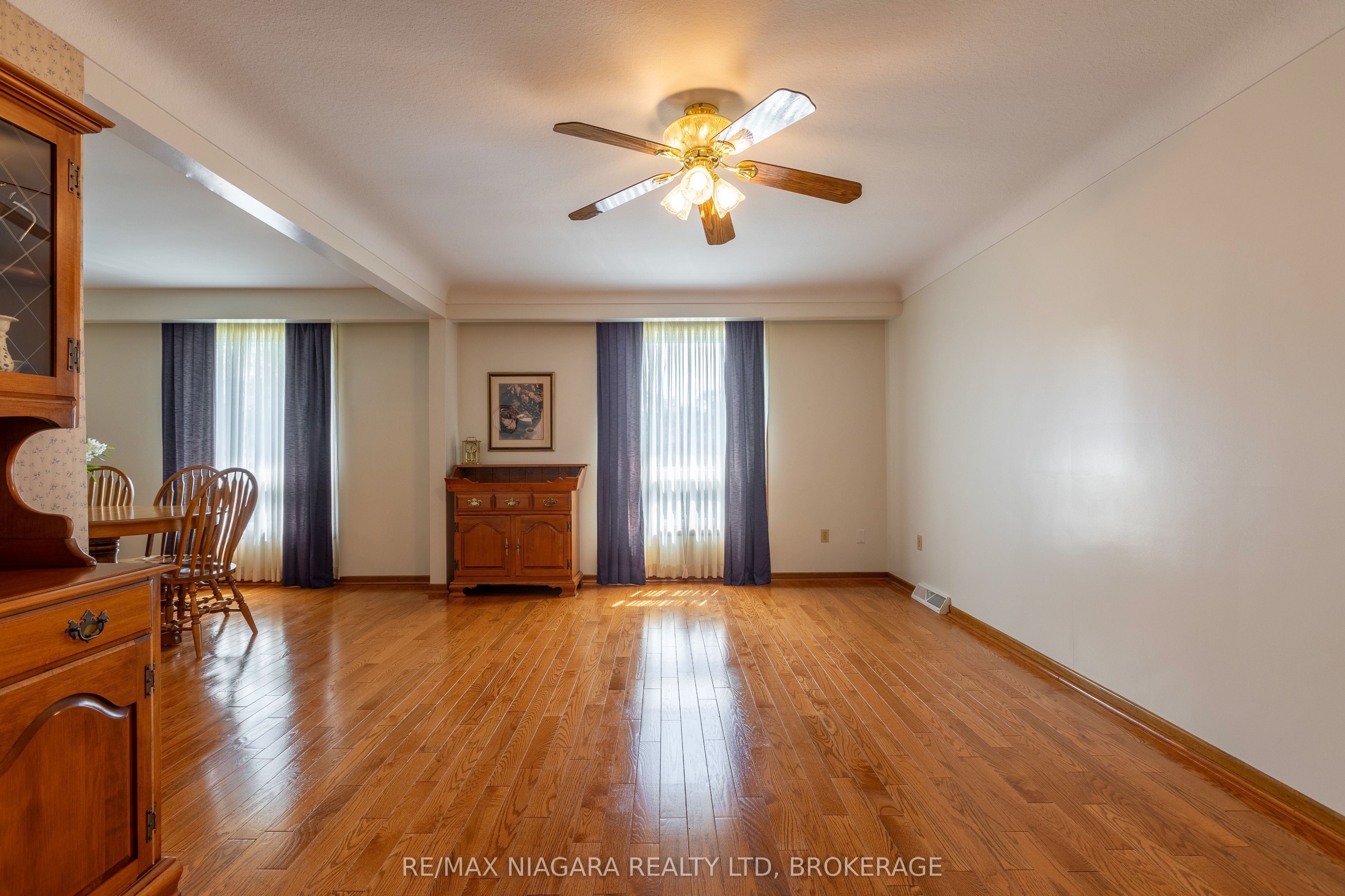 82 Westwood Crescent Property Photo 4