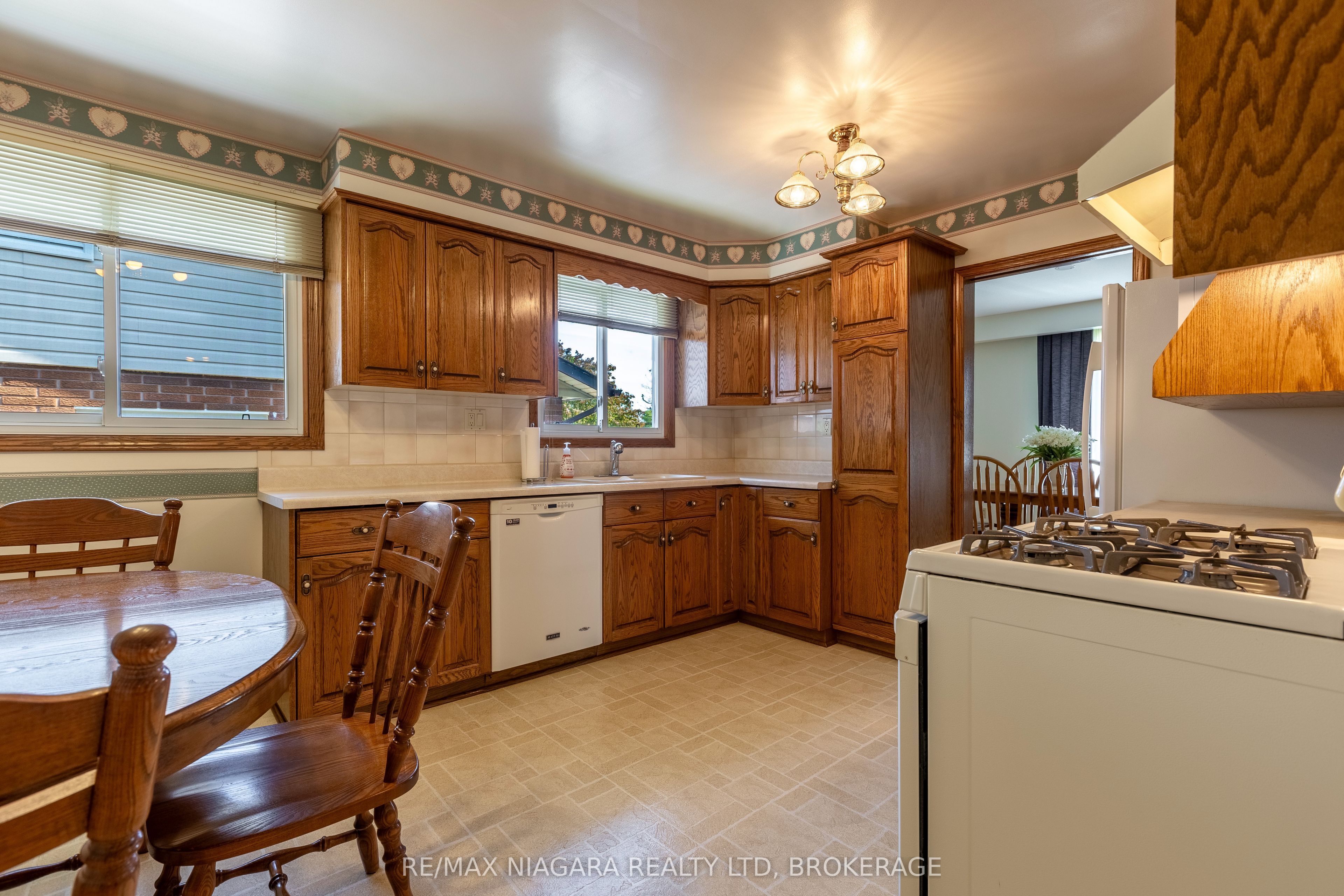 82 Westwood Crescent Property Photo 8