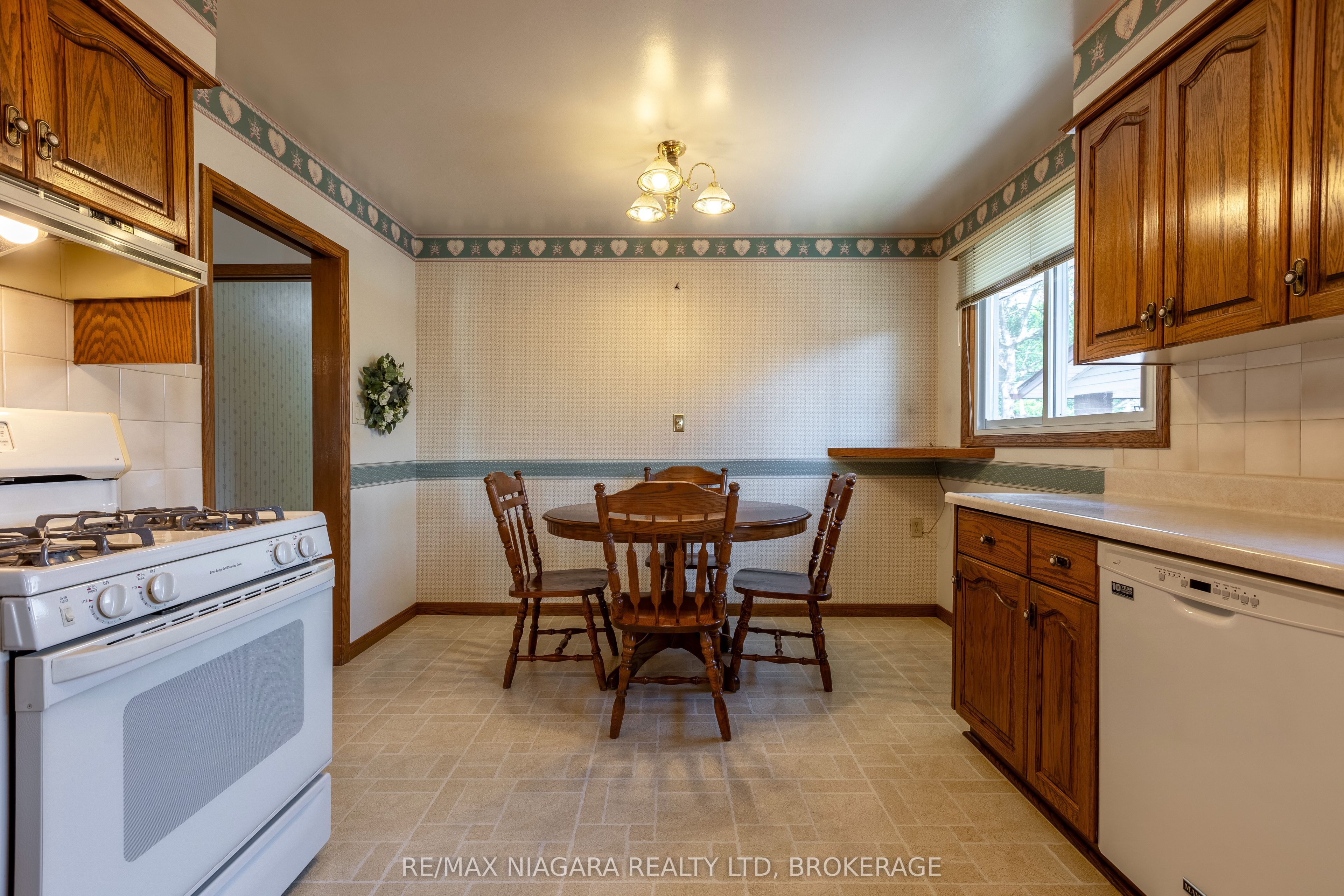82 Westwood Crescent Property Photo 10