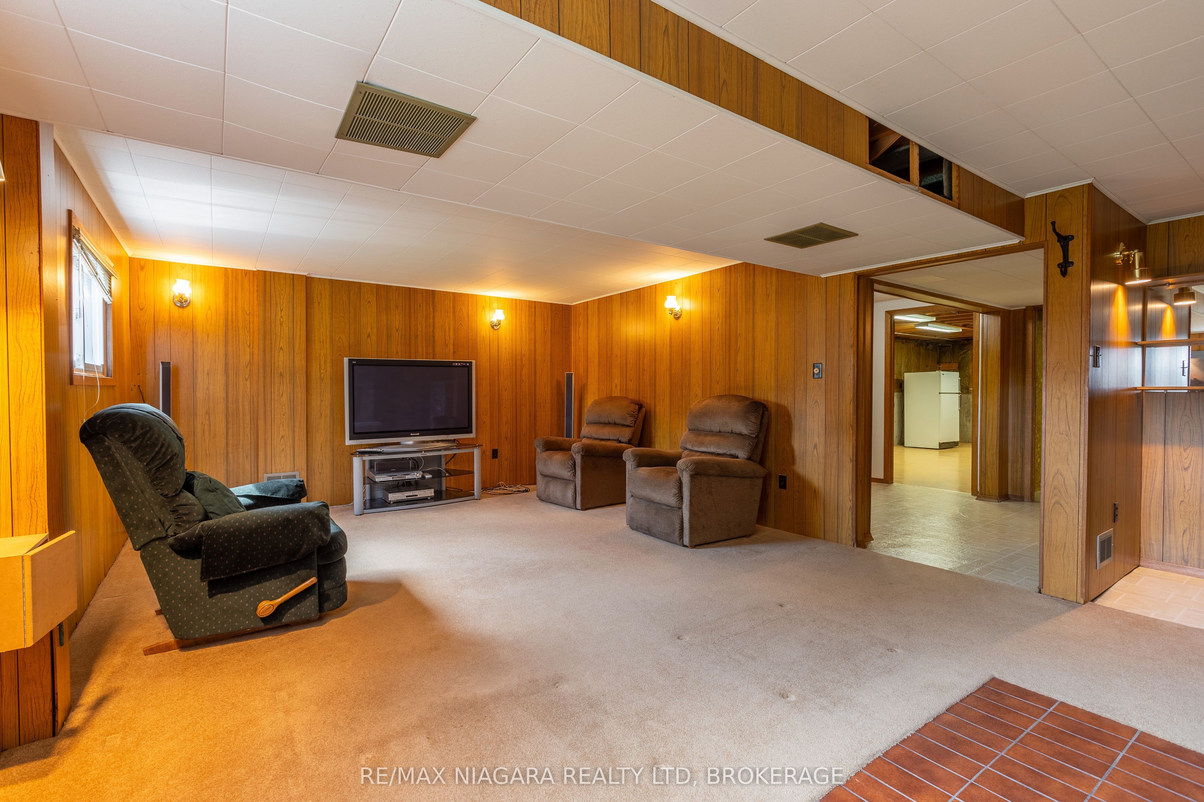 82 Westwood Crescent Property Photo 16