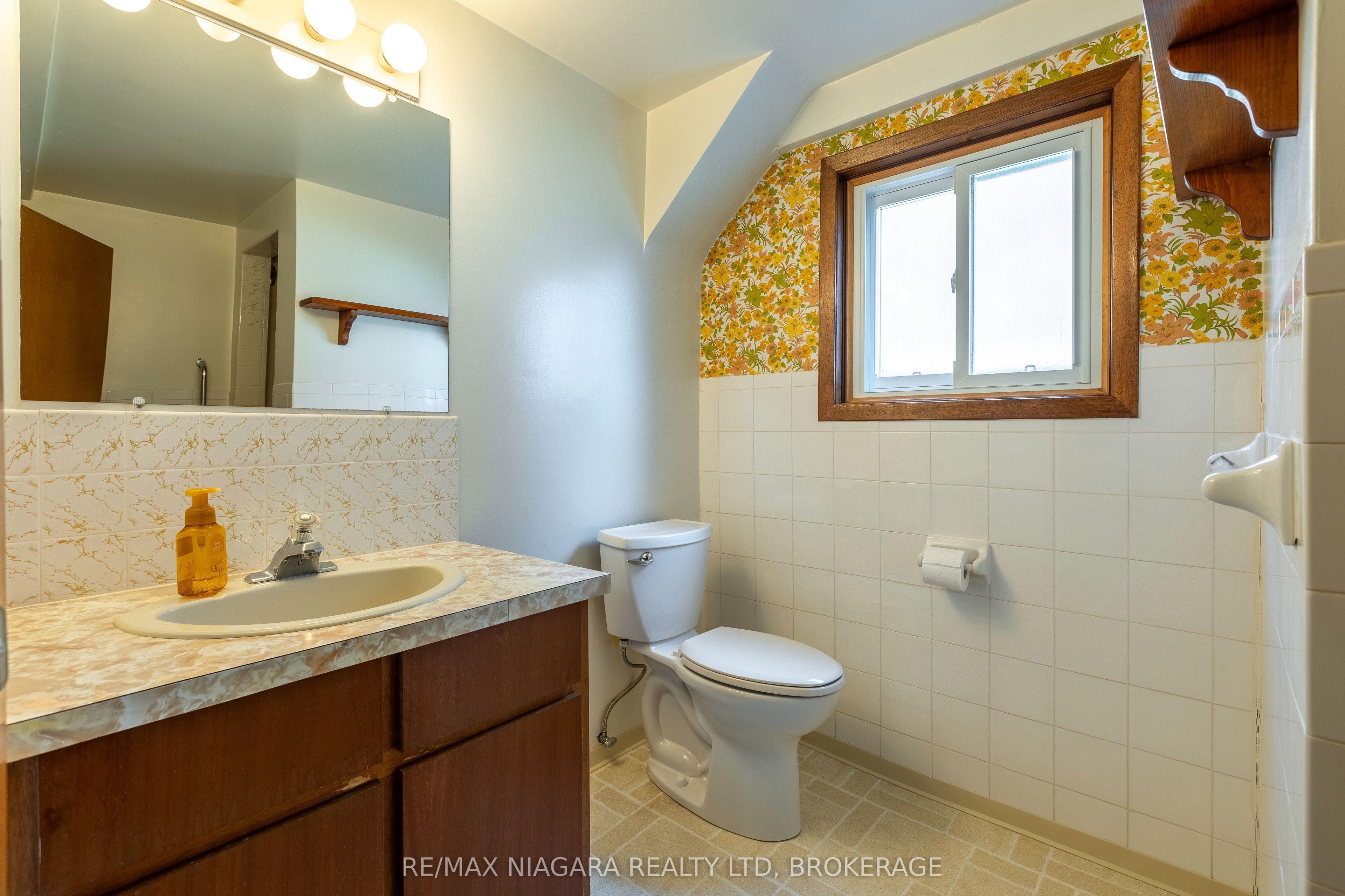 82 Westwood Crescent Property Photo 20