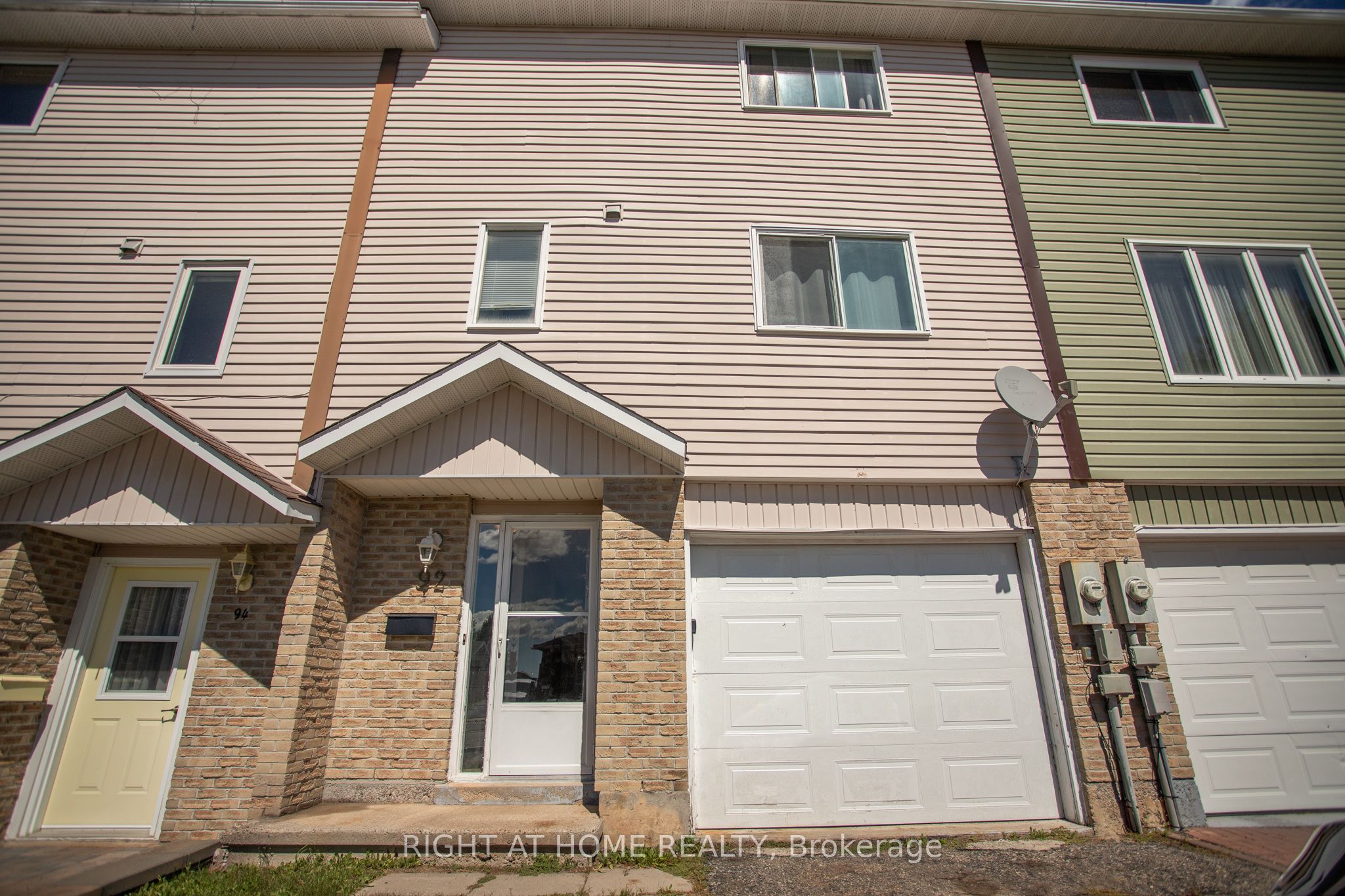 92 Farquhar Place Property Photo 2