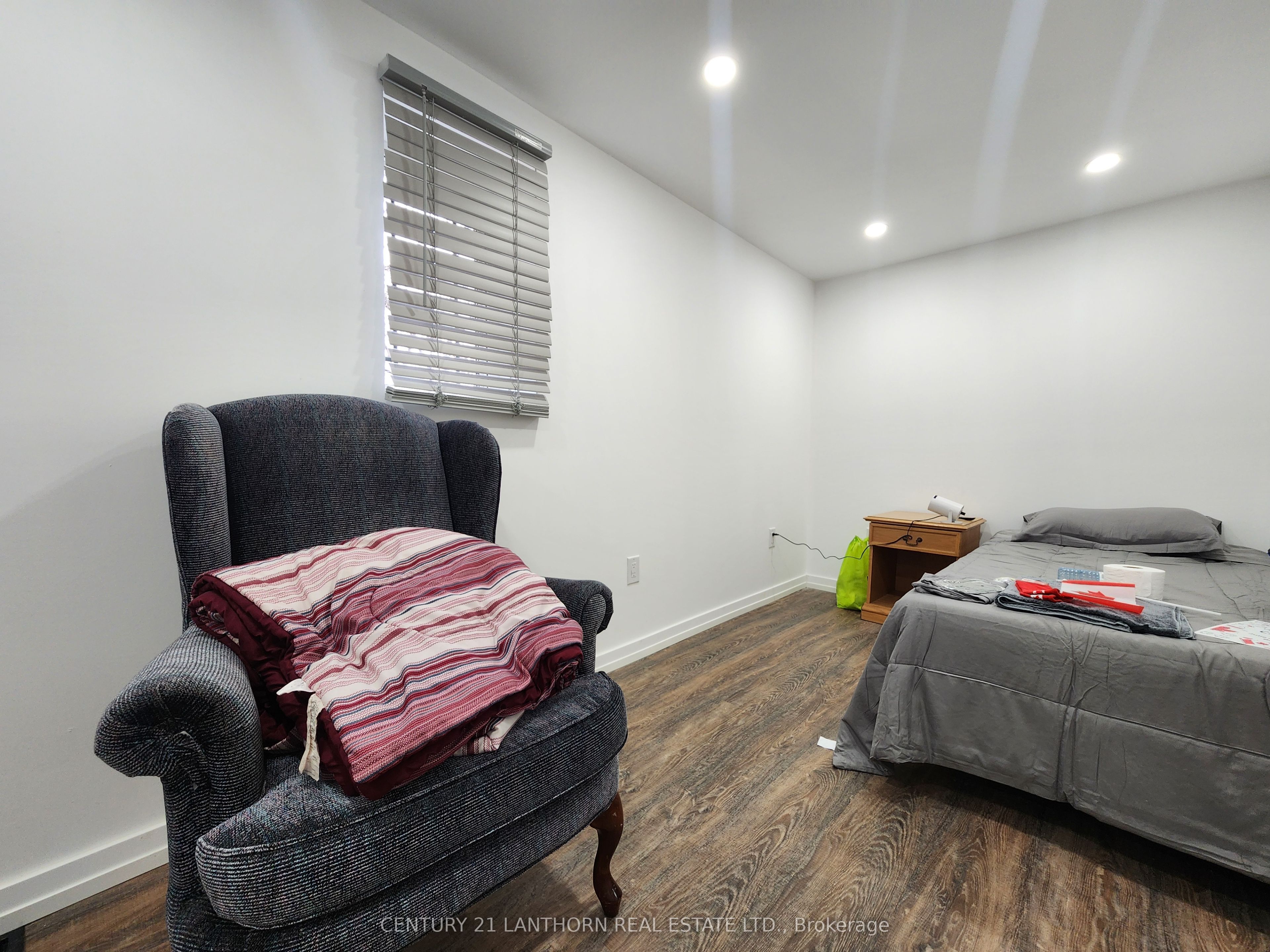 1 Moira Street E Property Photo 5