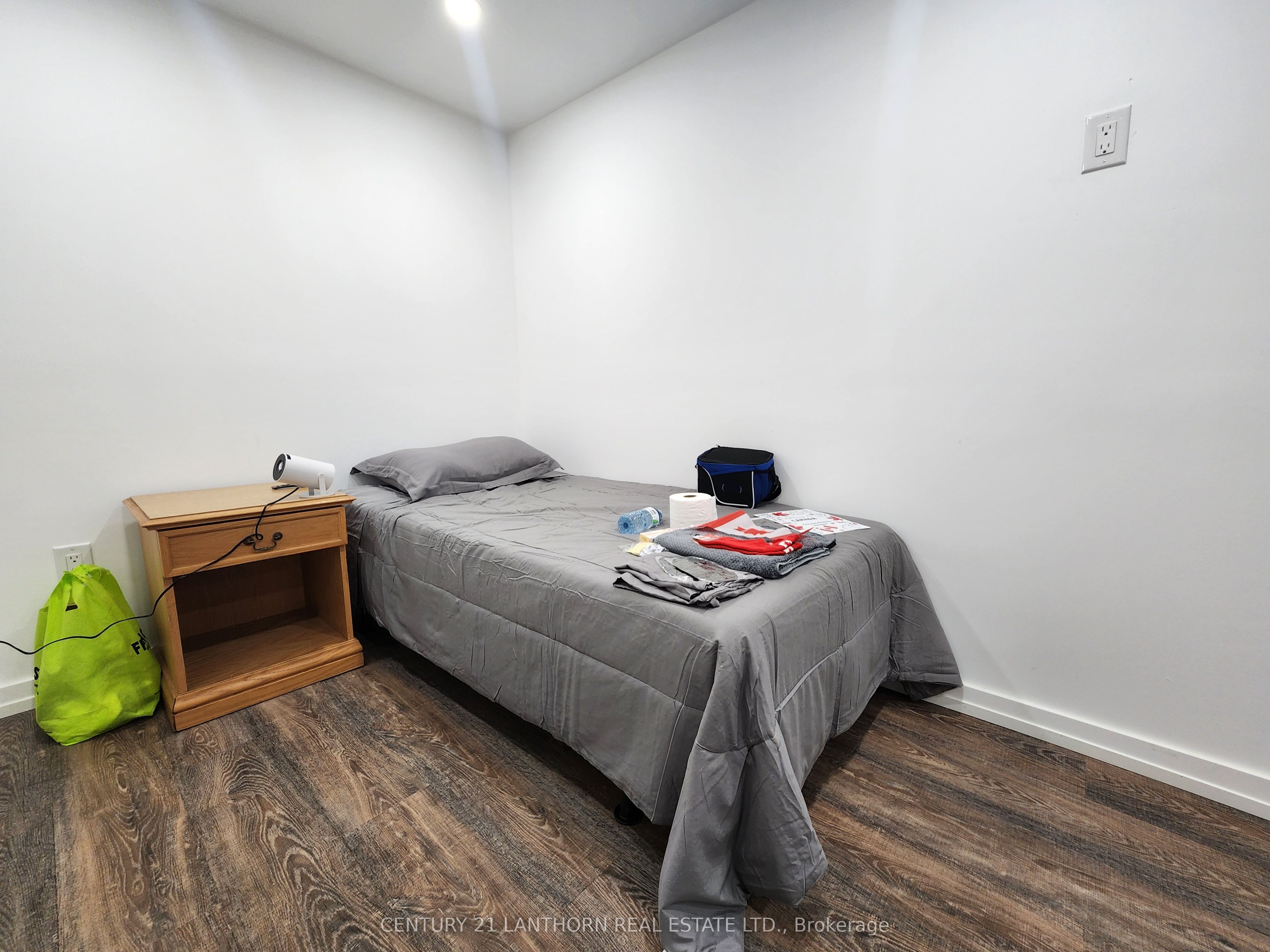 1 Moira Street E Property Photo 6
