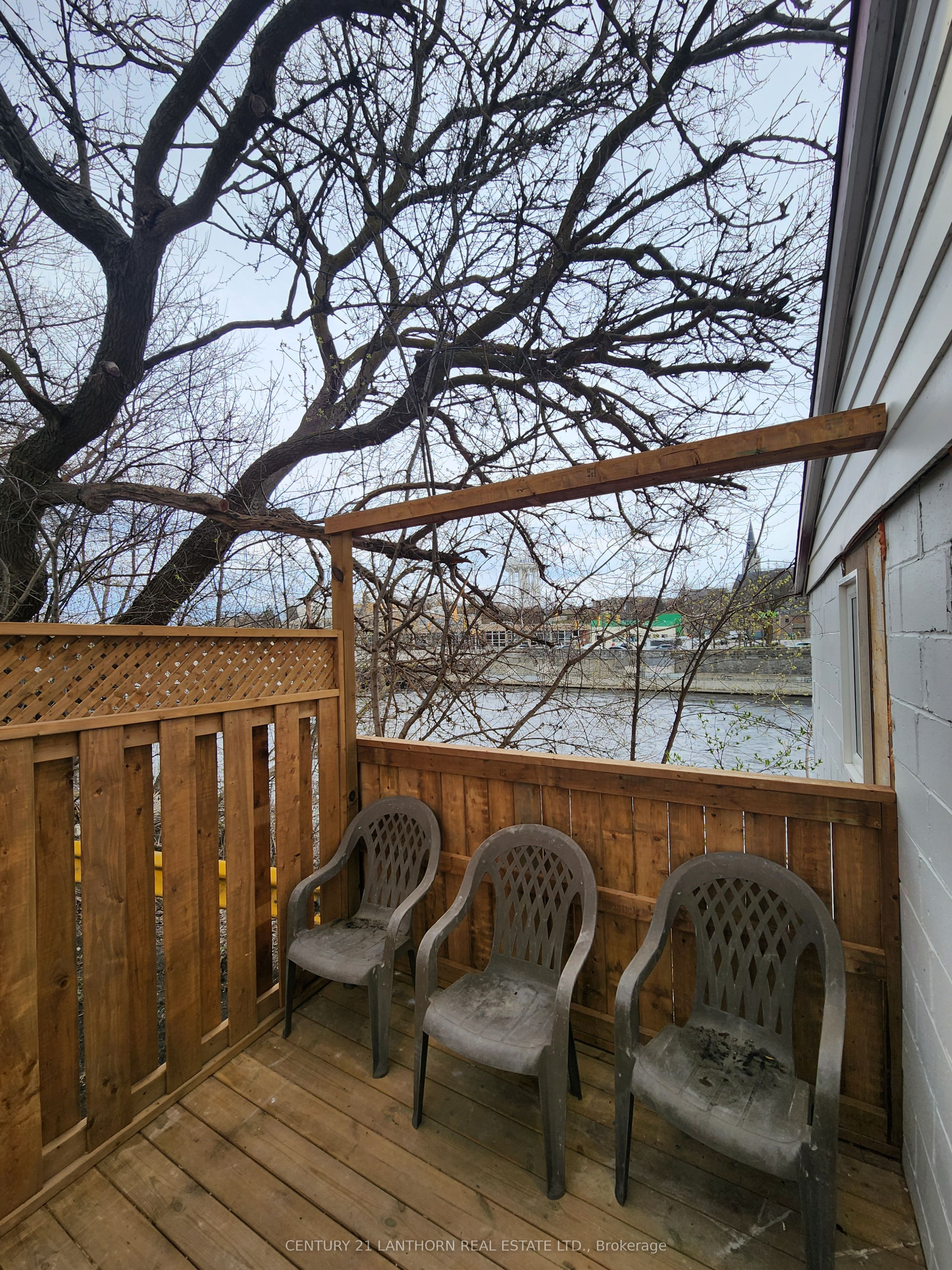 1 Moira Street E Property Photo 10