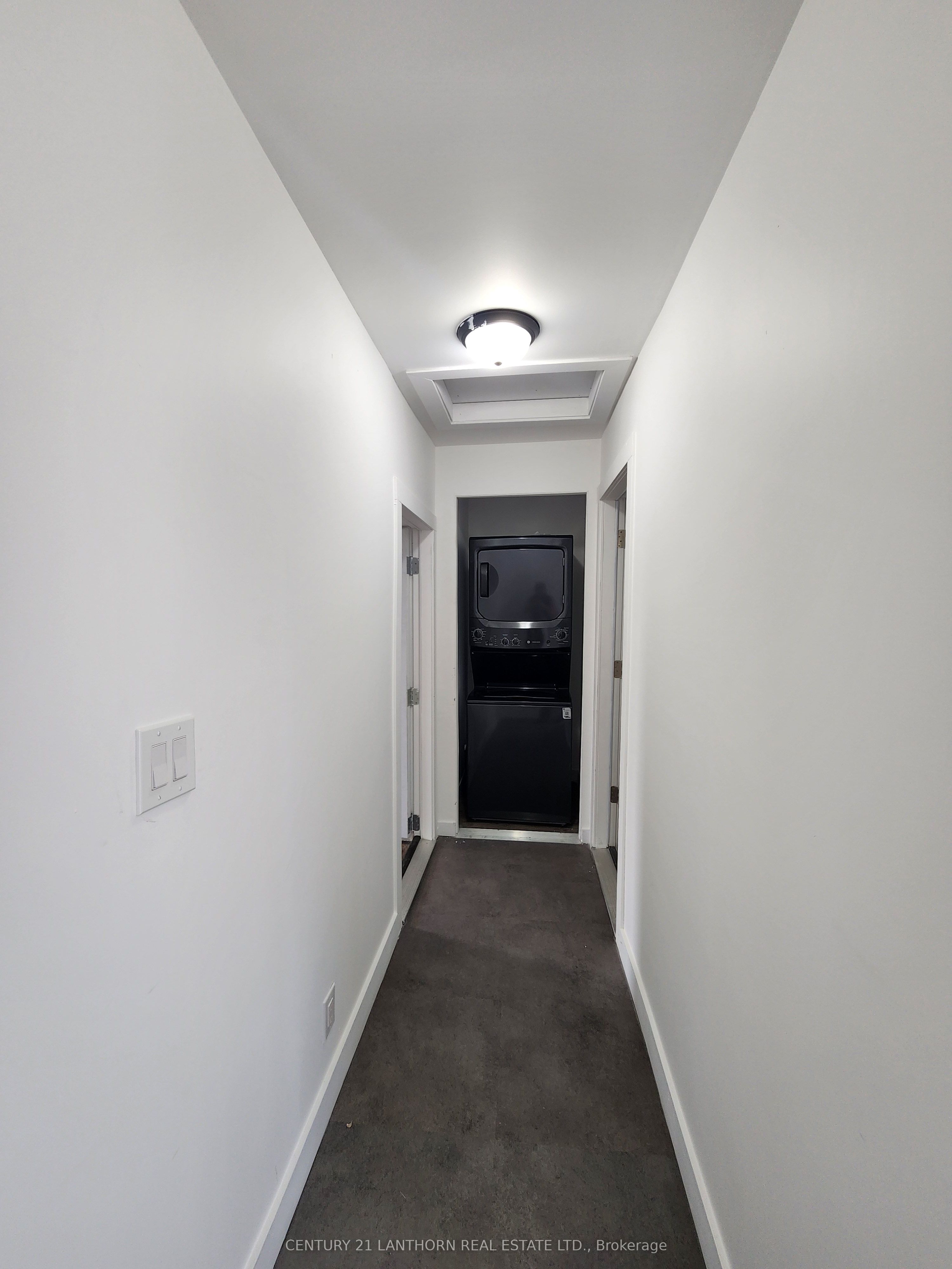 1 Moira Street E Property Photo 13