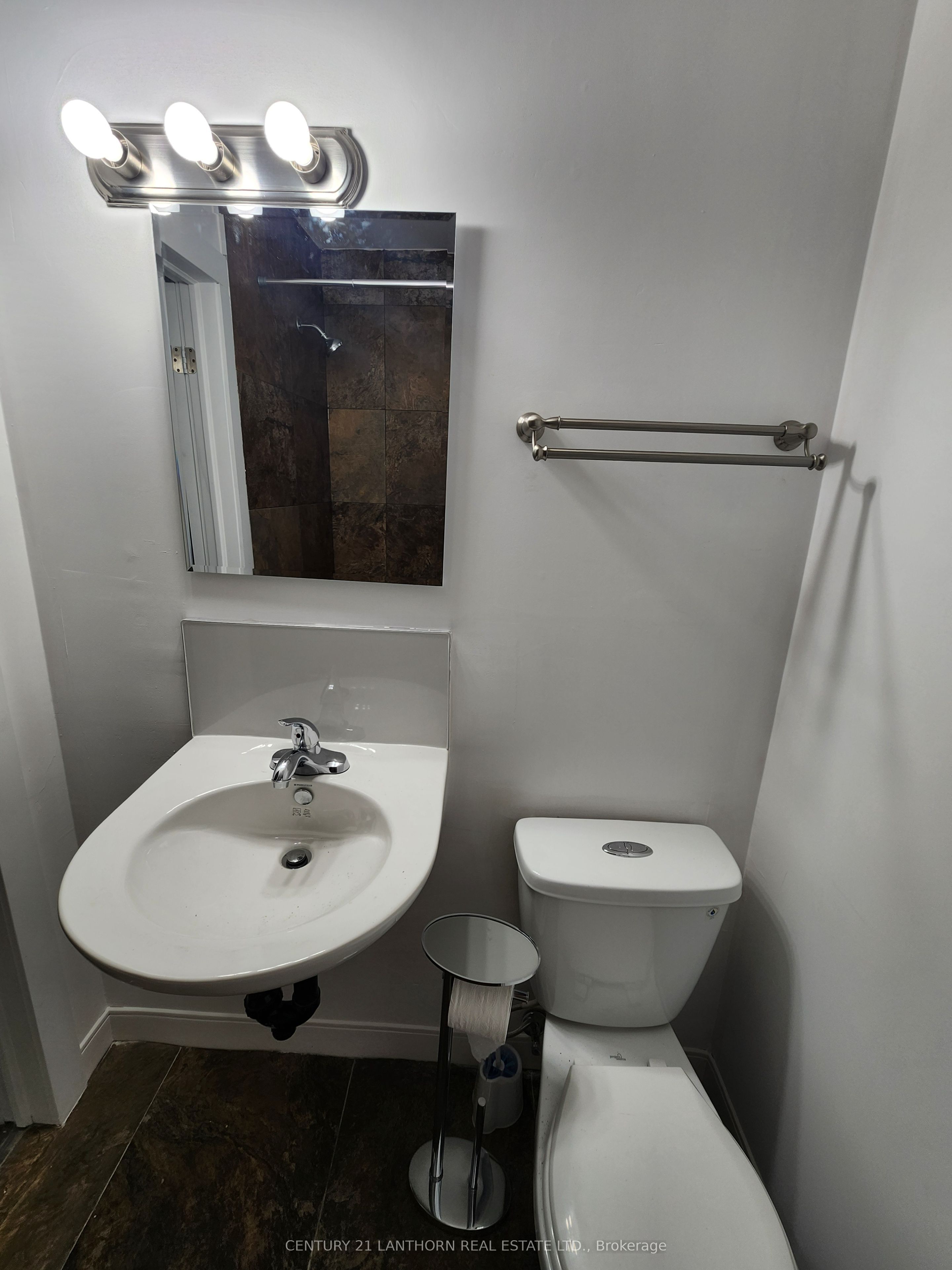 1 Moira Street E Property Photo 25