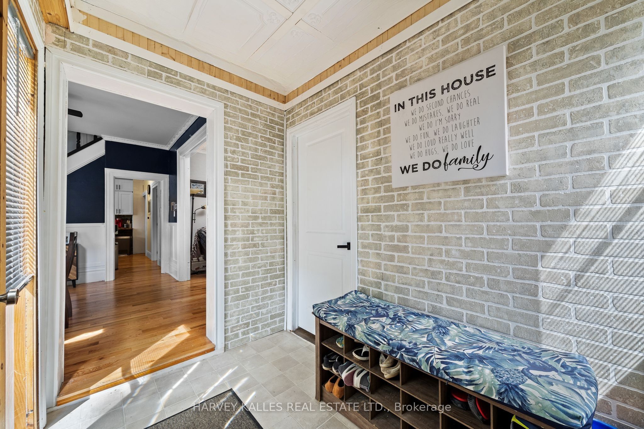 2 Jacksons Lane Property Photo 4