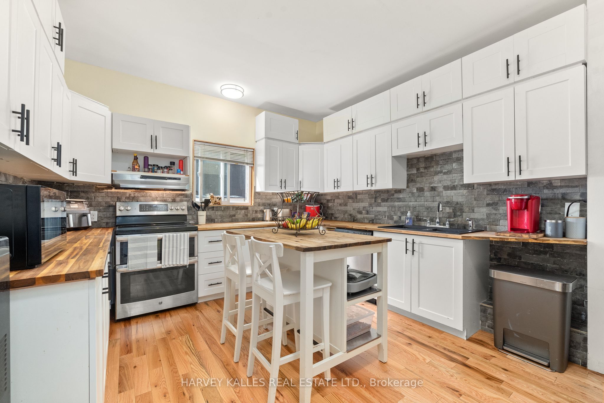 2 Jacksons Lane Property Photo 12