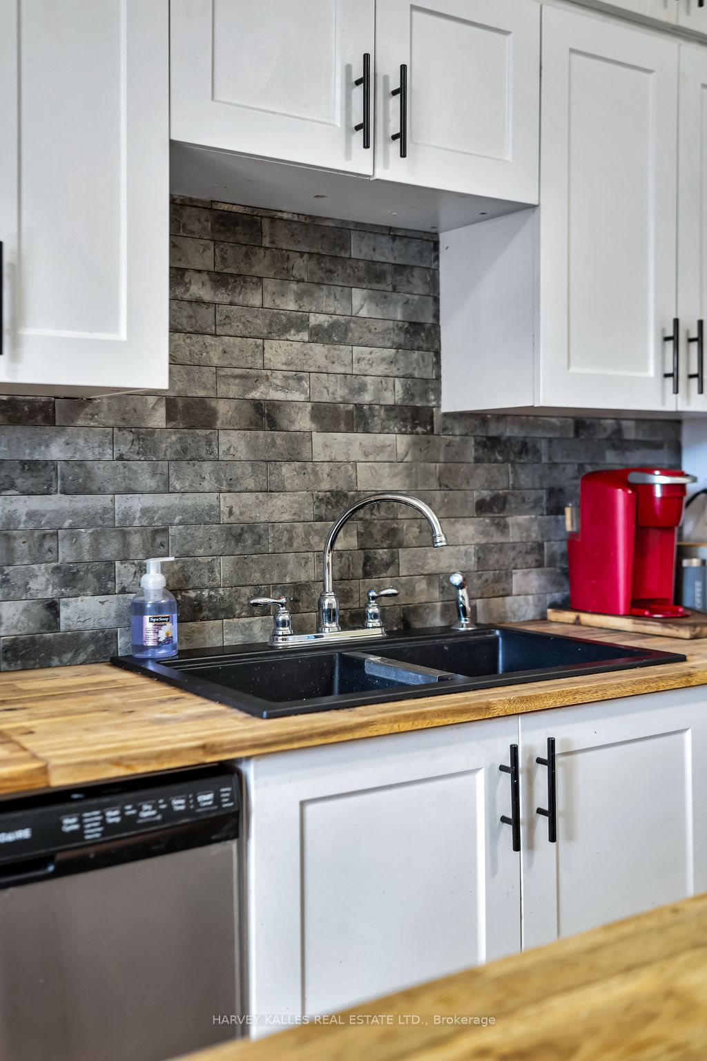 2 Jacksons Lane Property Photo 14