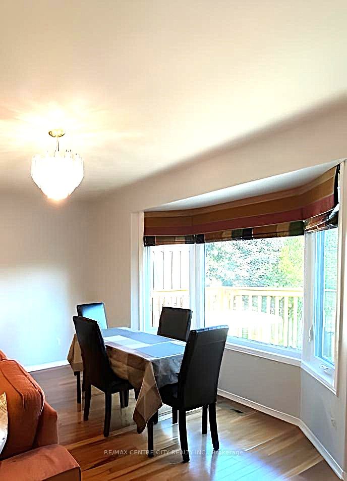 933 Thistledown Way Property Photo 10