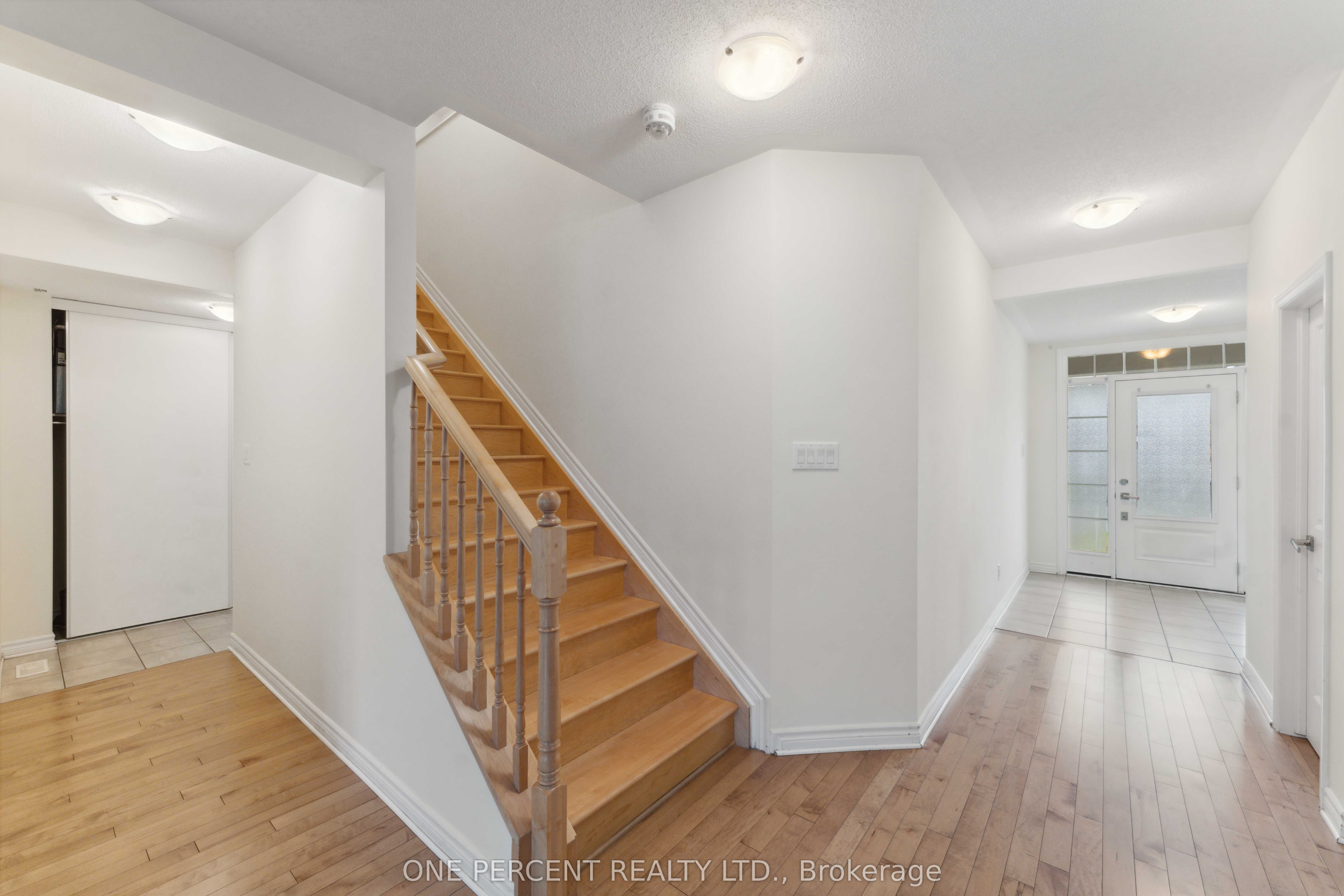 552 Genevriers Street Property Photo 4