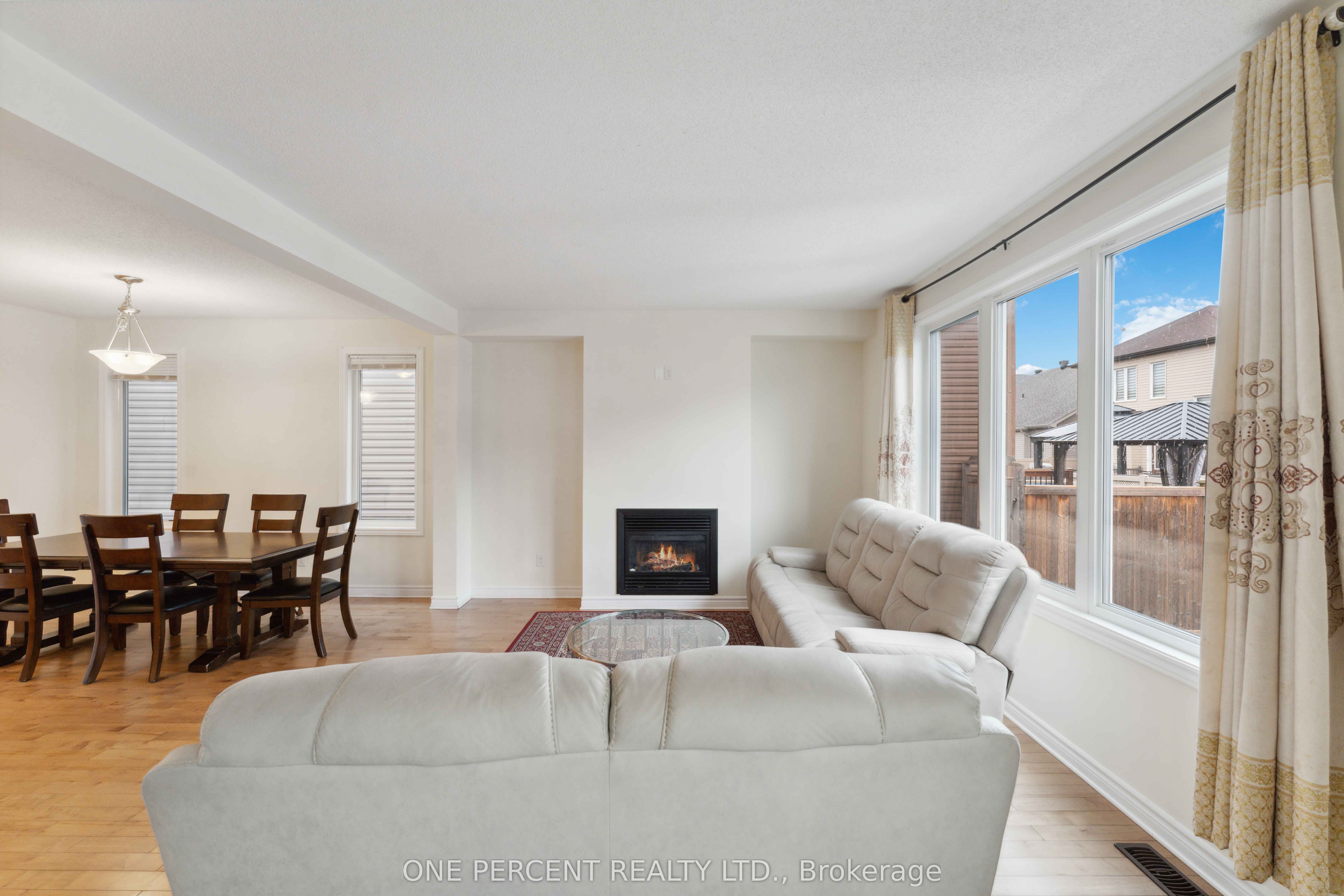 552 Genevriers Street Property Photo 12