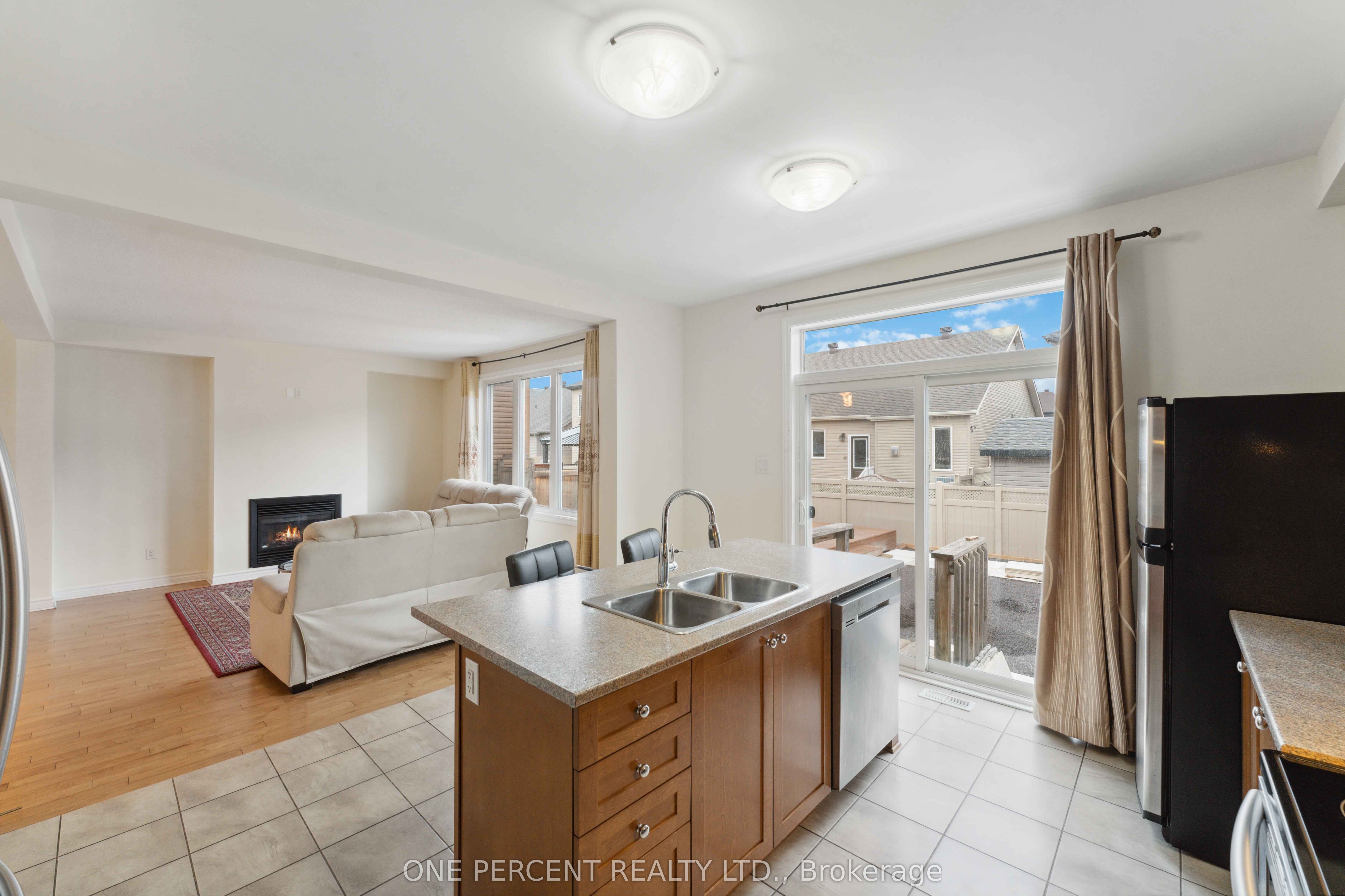 552 Genevriers Street Property Photo 15
