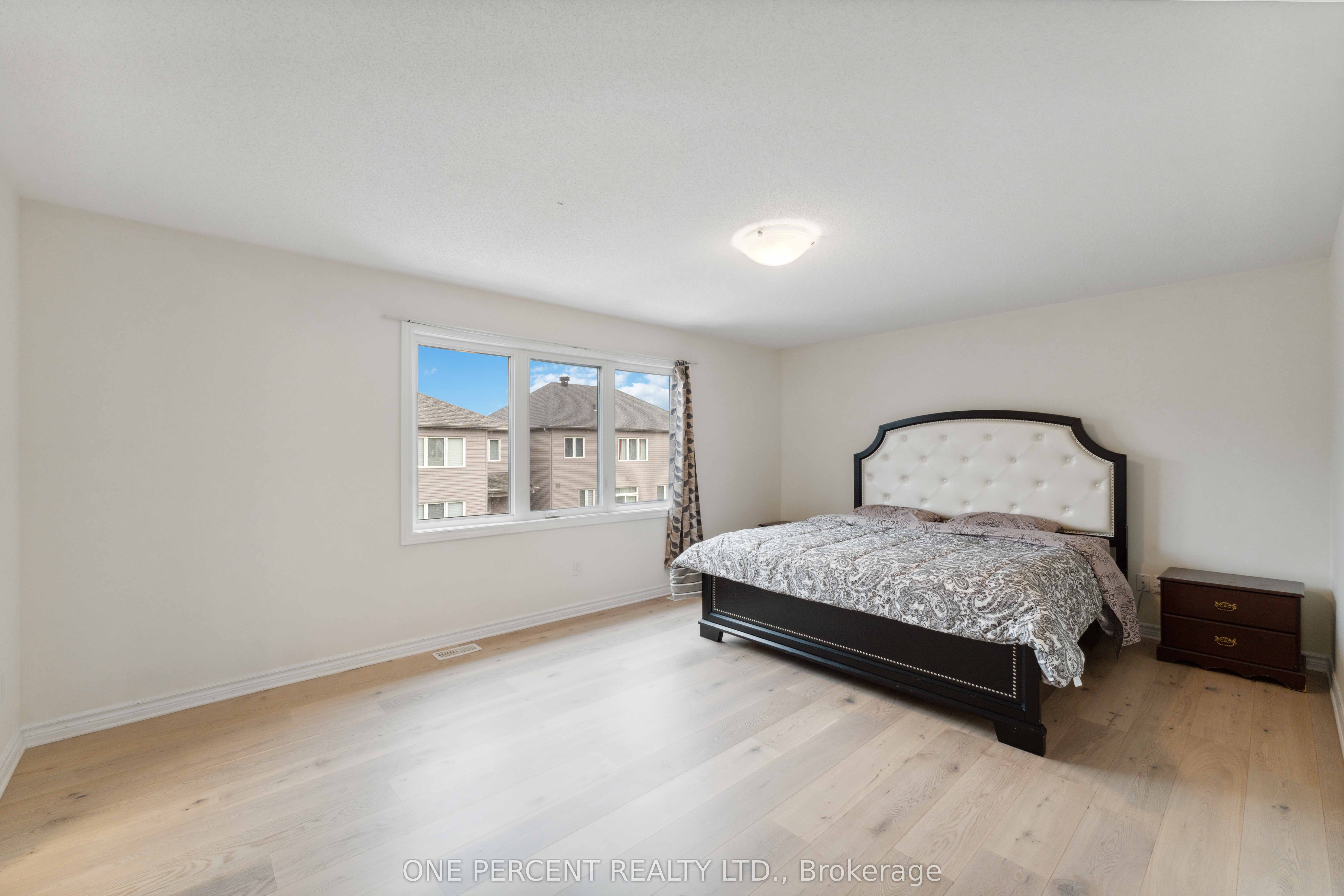552 Genevriers Street Property Photo 21