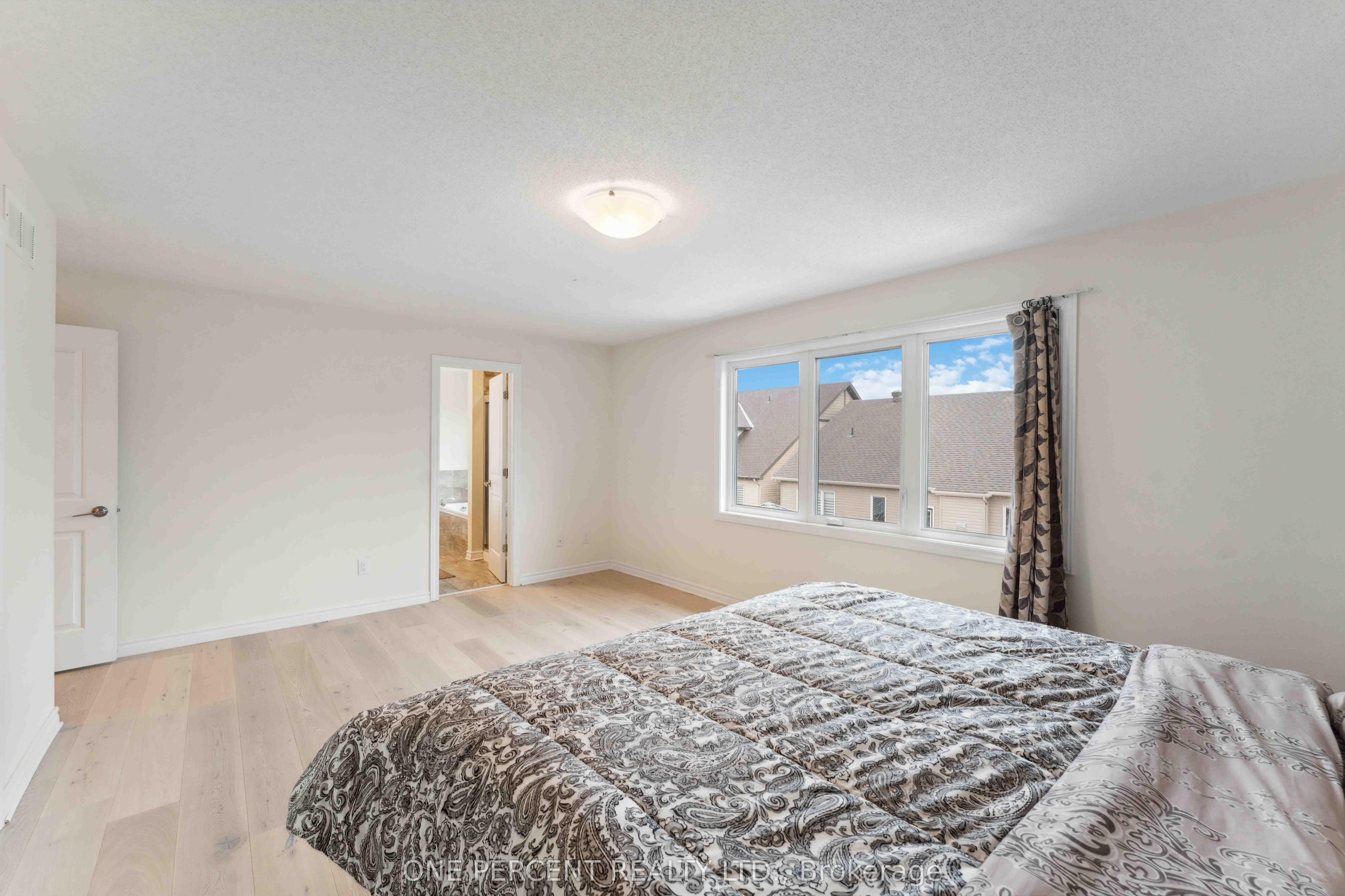 552 Genevriers Street Property Photo 23