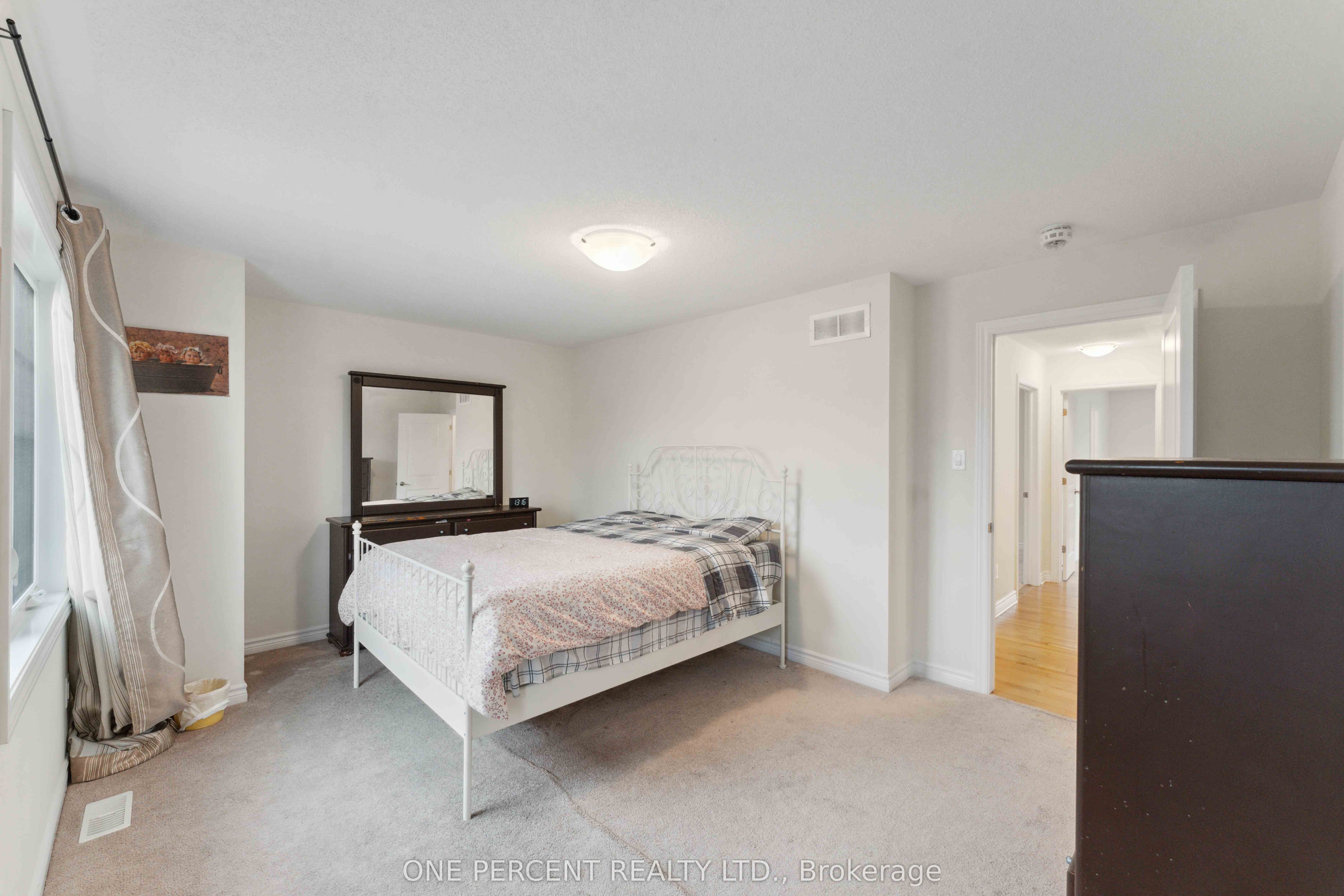 552 Genevriers Street Property Photo 29