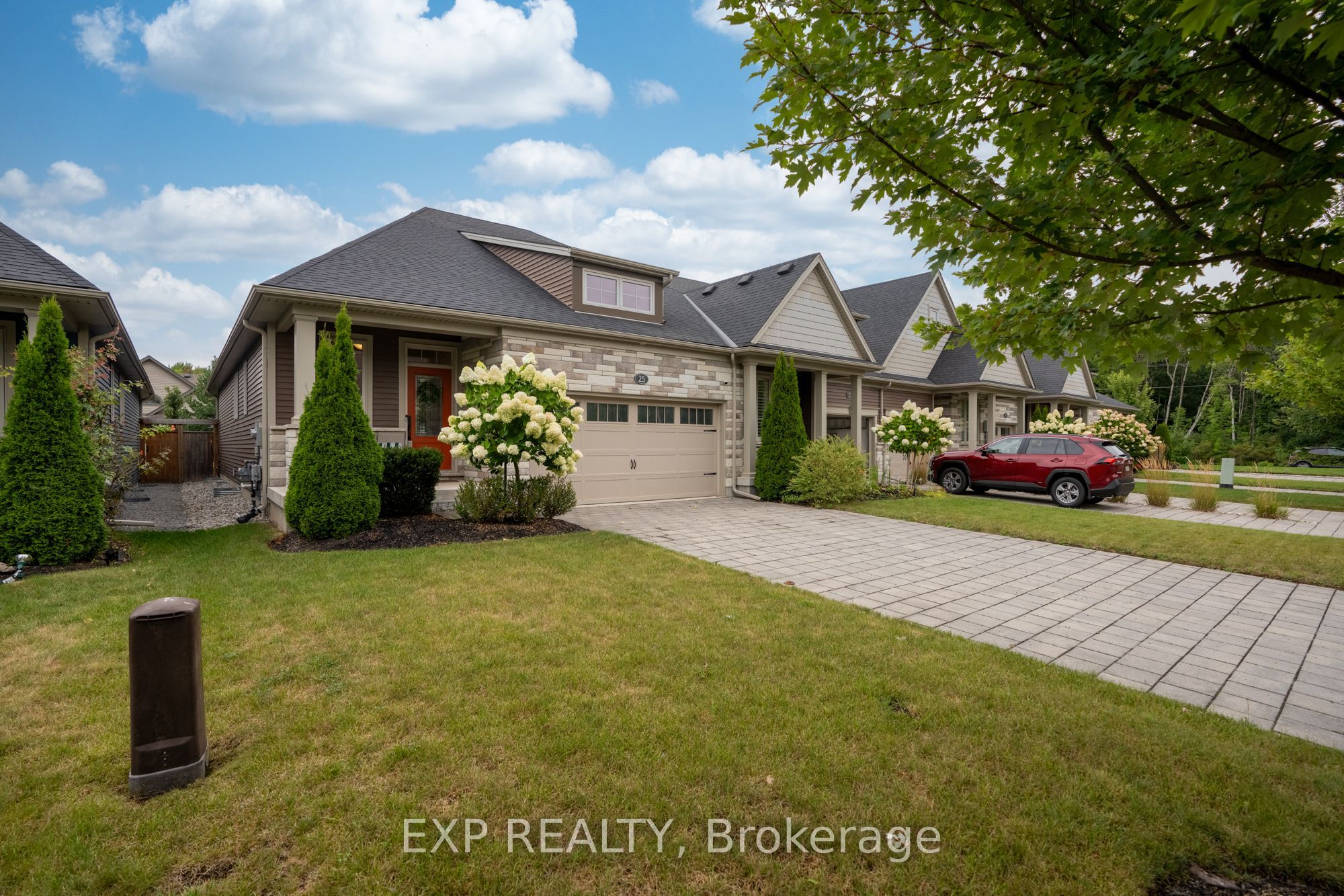 25 Andrew Lane Property Photo 1