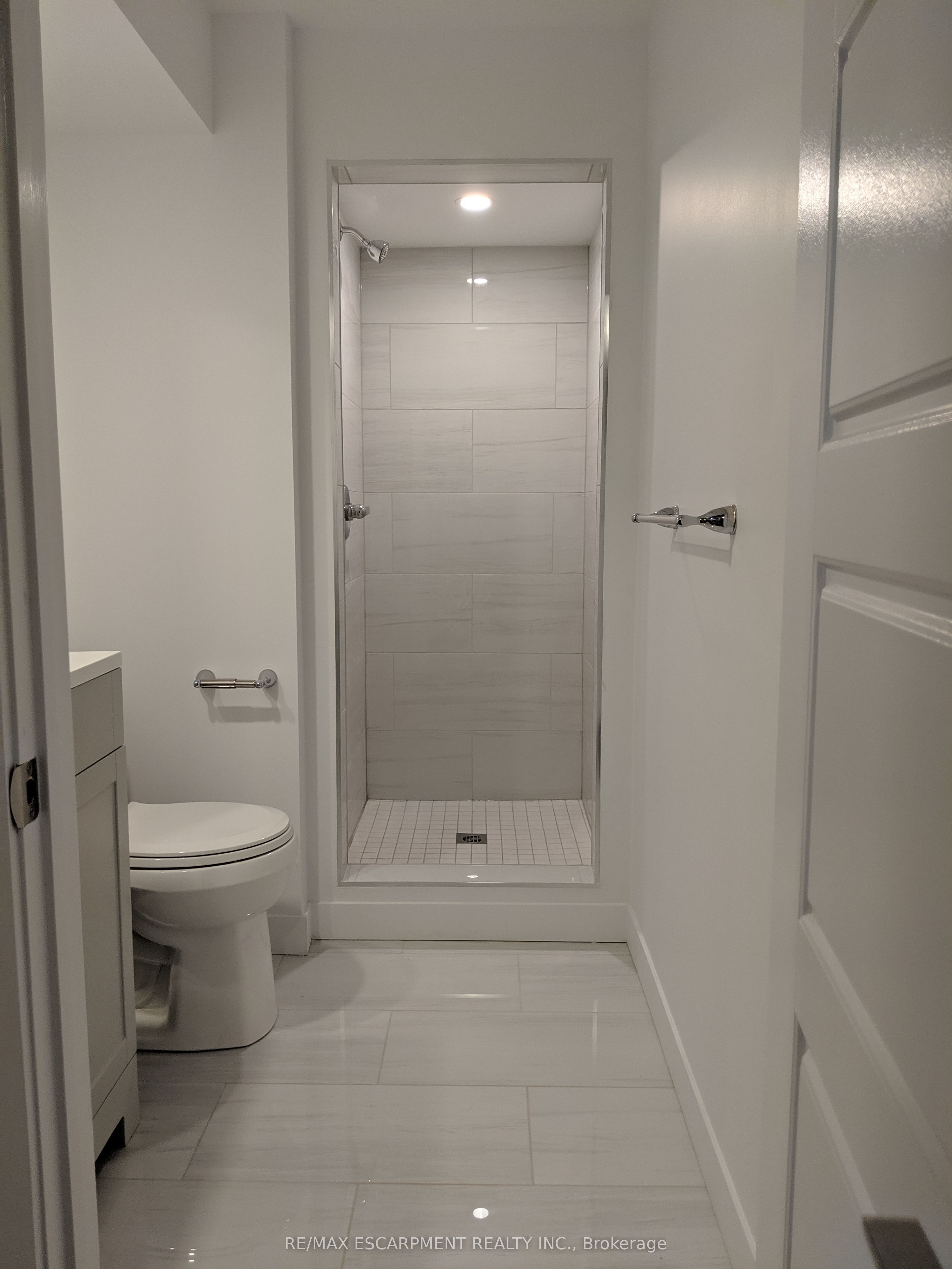 76 Century Street B Property Photo 10