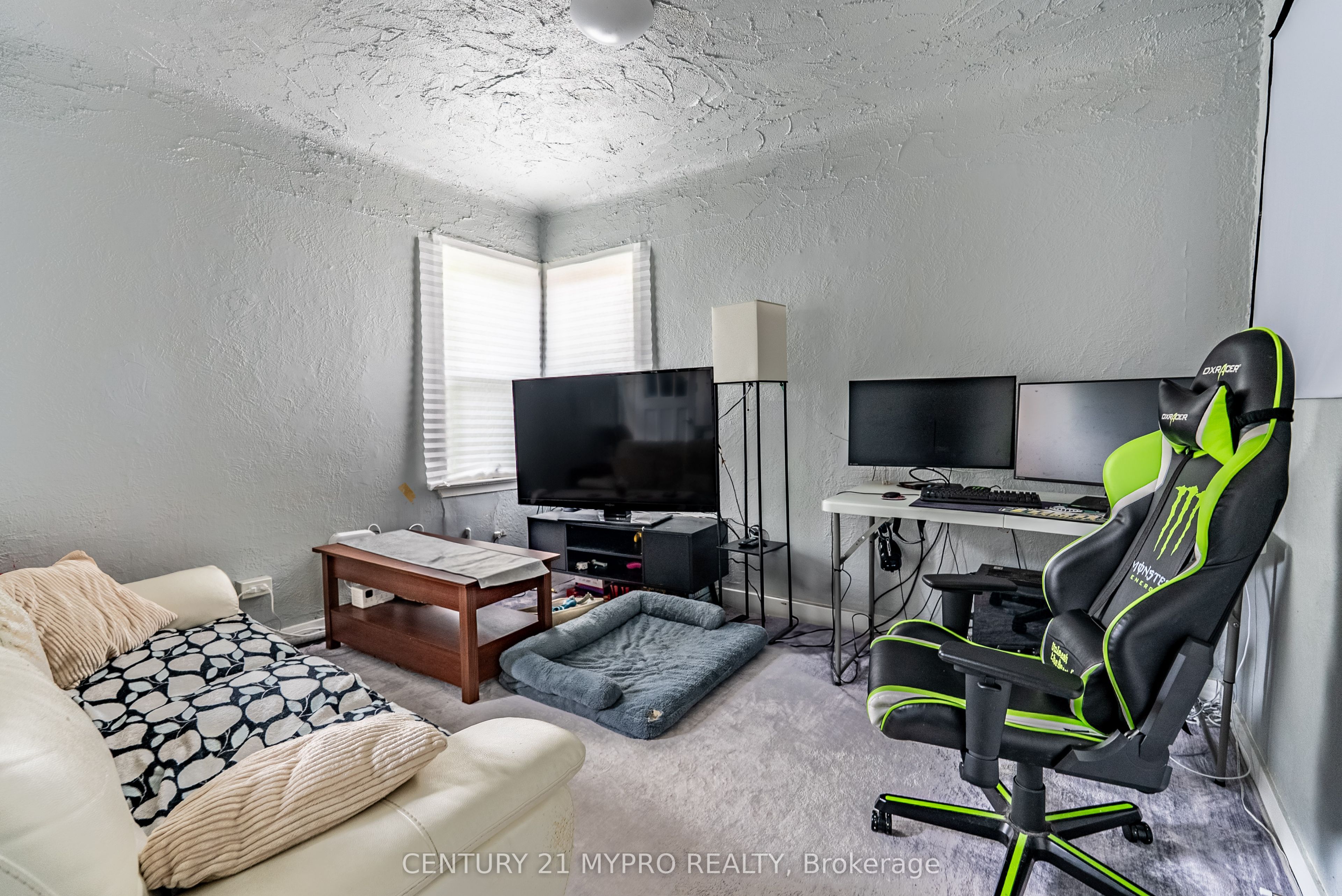 22 Whittaker Street Property Photo 35