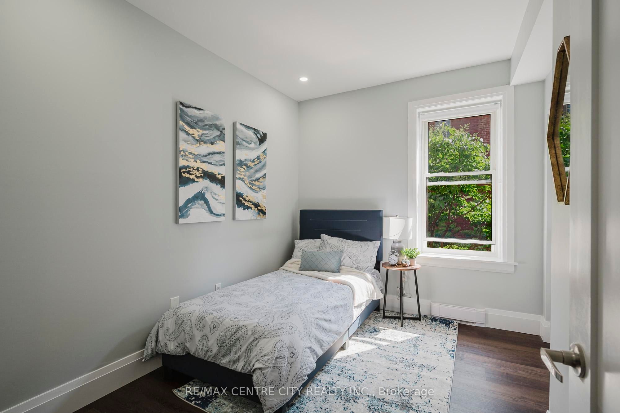 460 Wellington Street 309 Property Photo 7