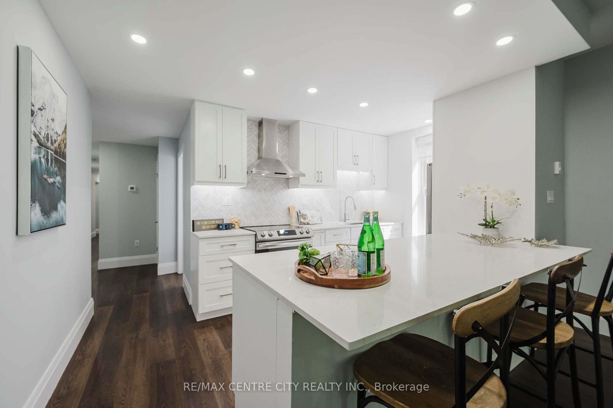 460 Wellington Street 309 Property Photo 11