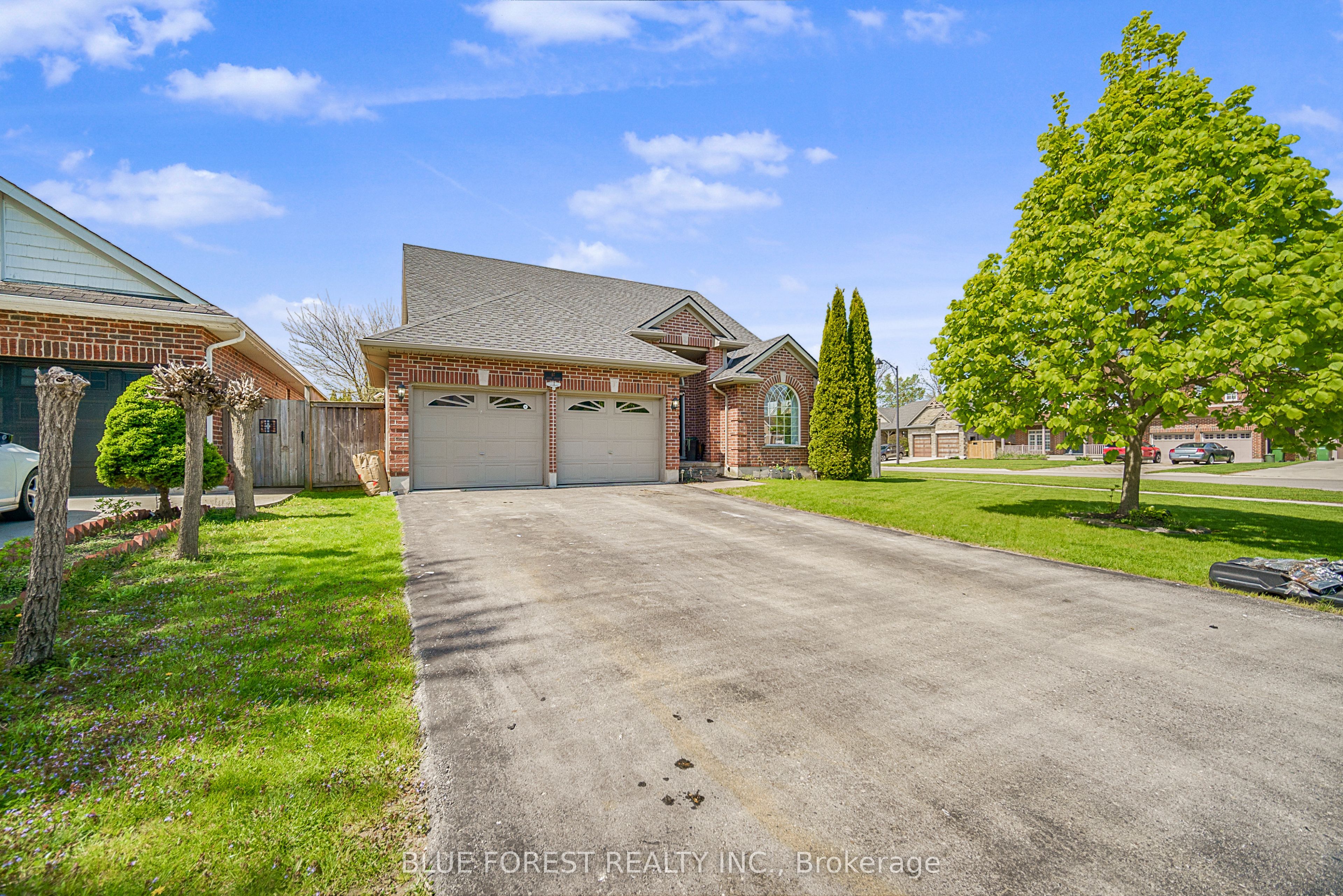 57 Augusta Crescent Property Photo 1