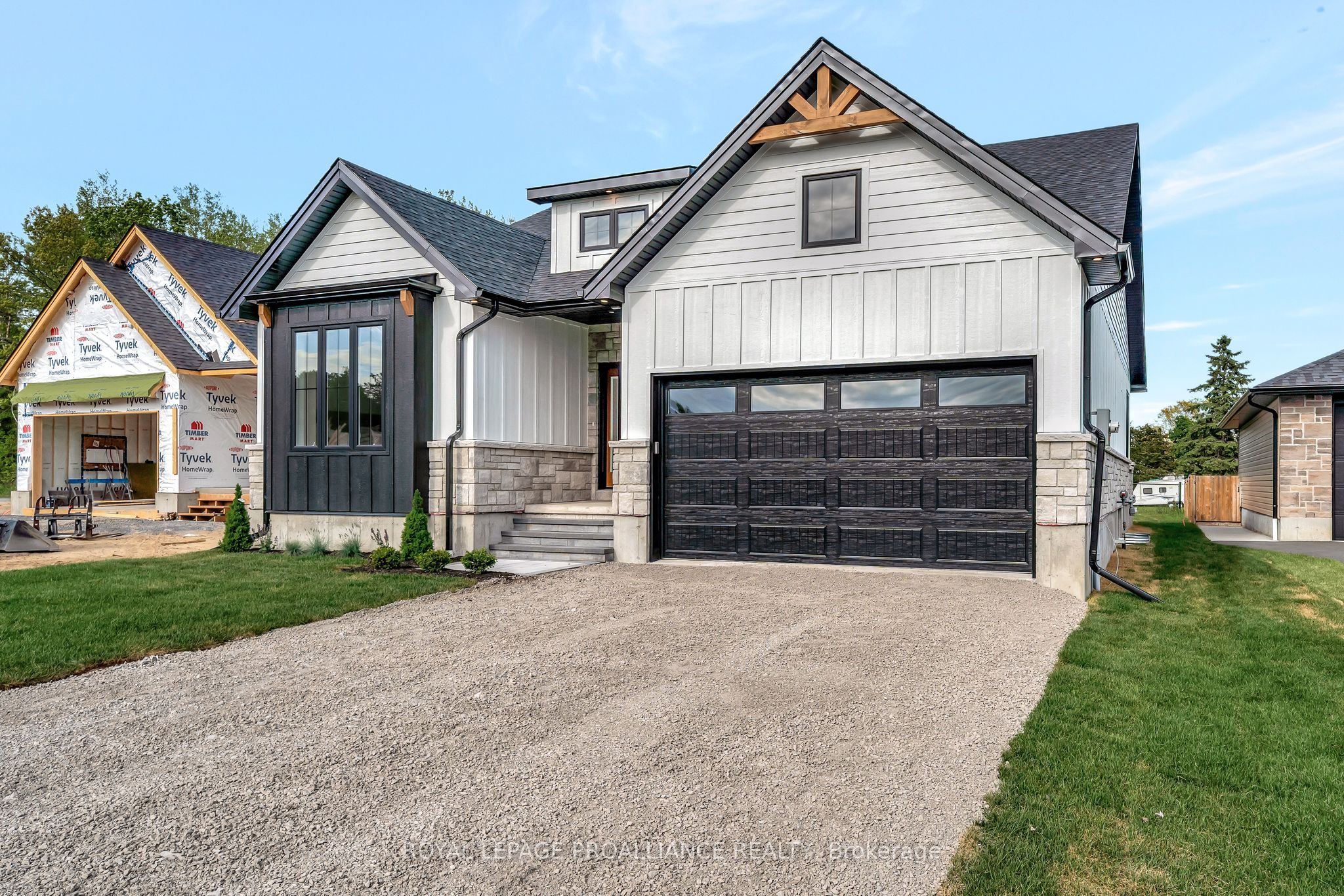 4 Deerview Drive Property Photo 1